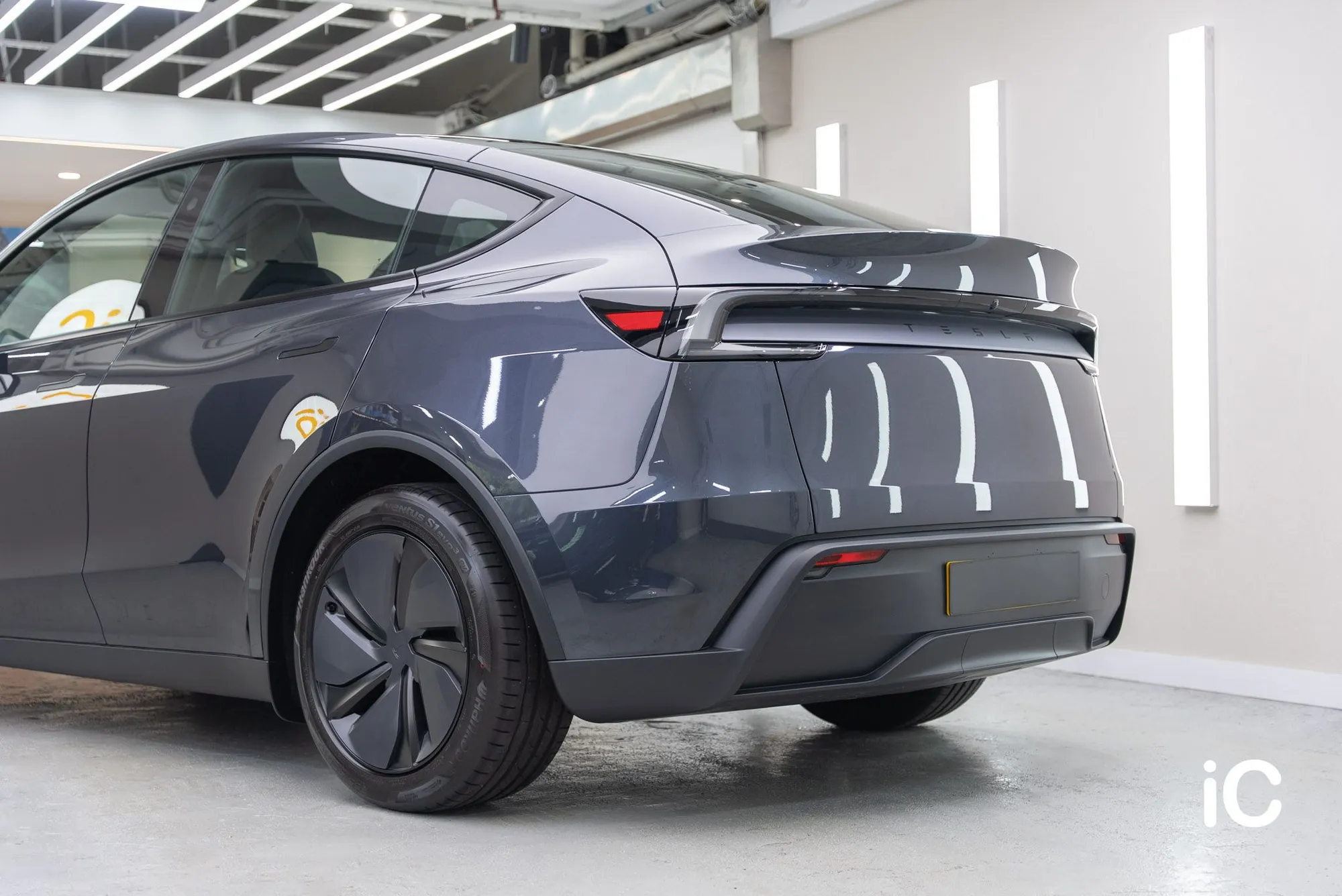 Tesla Model Y 鍍膜 施工作品