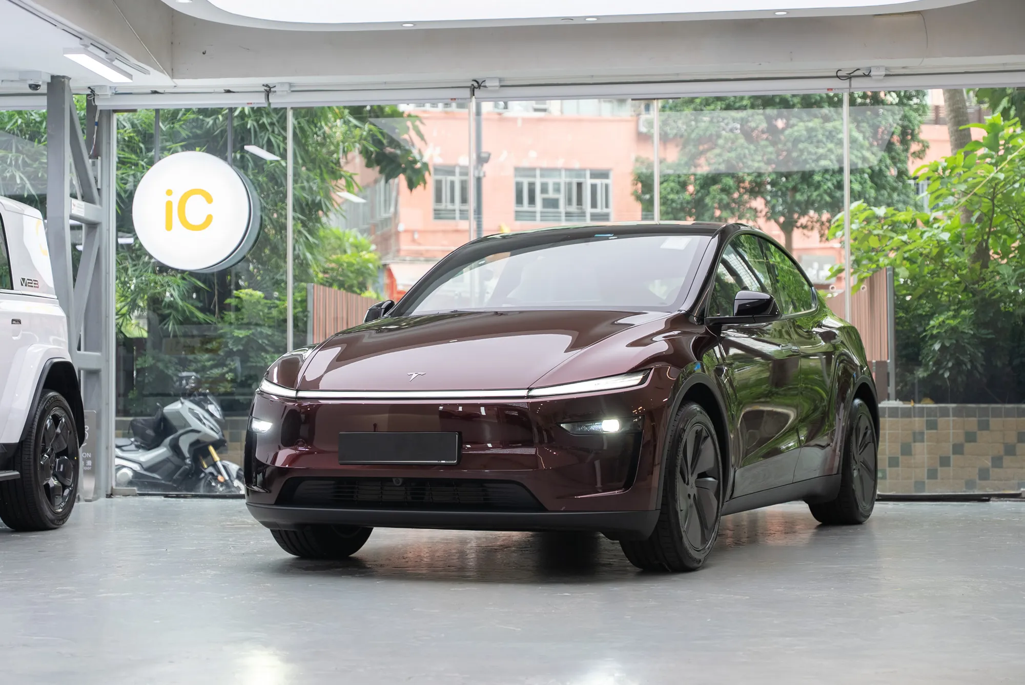 Tesla Model Y 轉色 PPF 施工作品