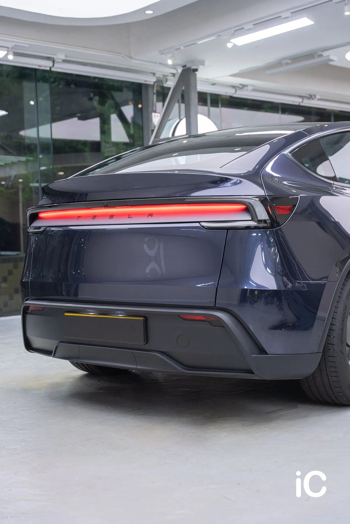 Tesla Model Y 轉色 PPF 施工作品