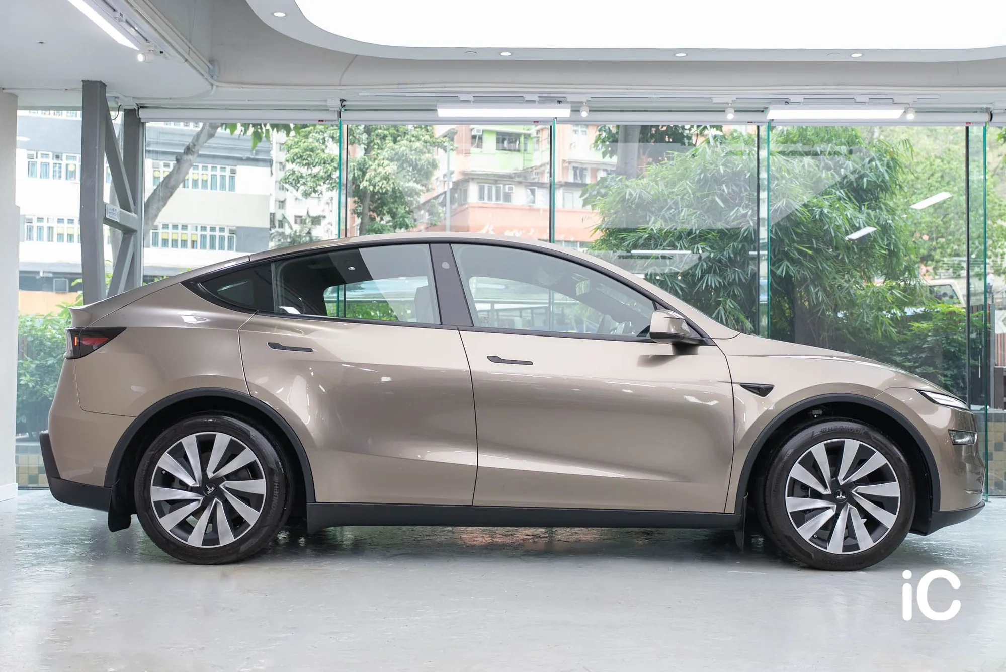 Tesla Model Y 轉色 PPF 施工作品
