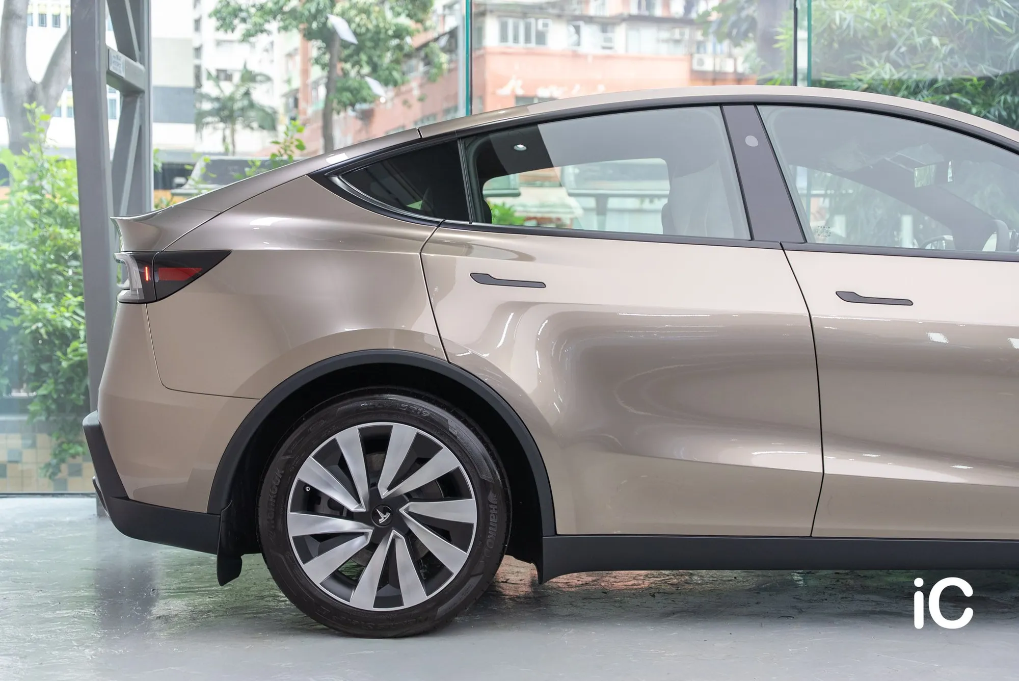 Tesla Model Y 轉色 PPF 施工作品