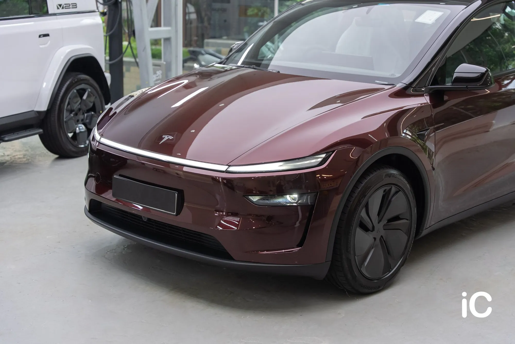 Tesla Model Y 轉色 PPF 施工作品