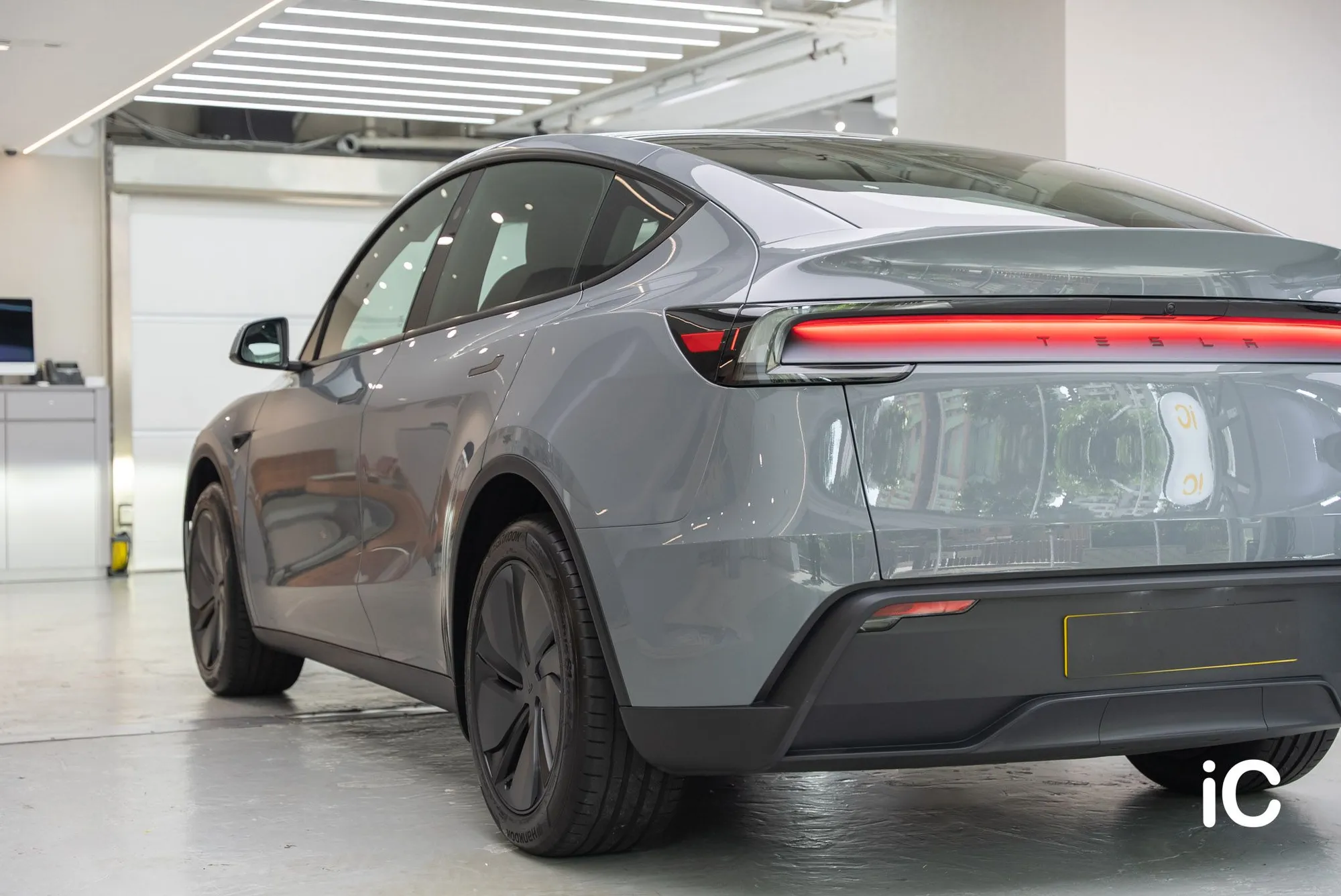 Tesla Model Y 轉色 PPF 施工作品