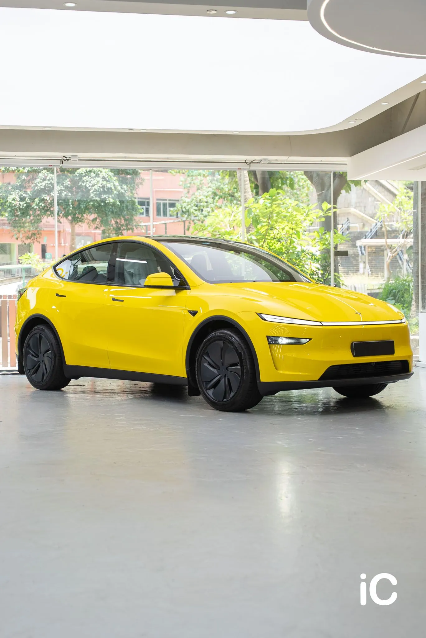 Tesla Model Y 轉色 PPF 施工作品
