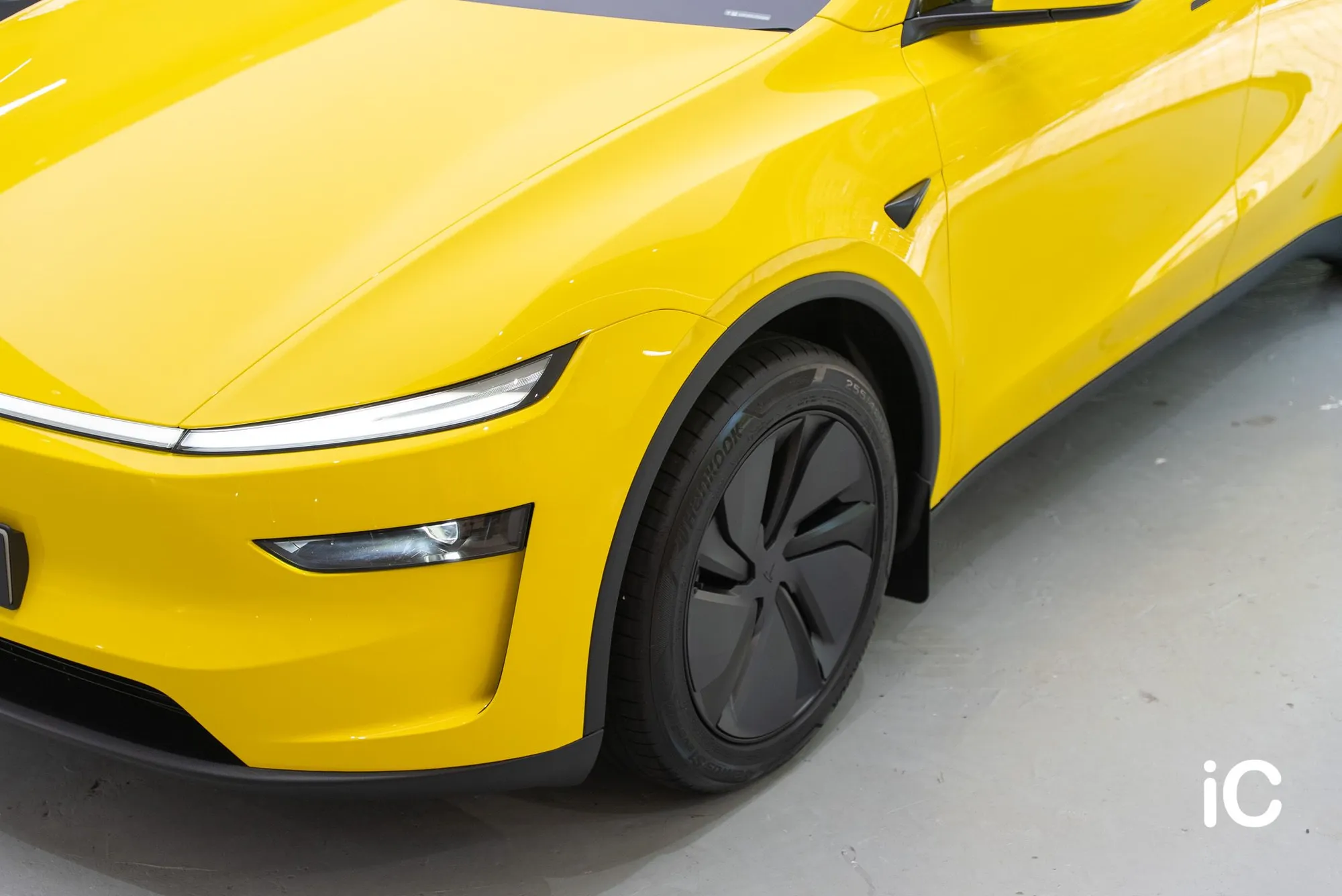 Tesla Model Y 轉色 PPF 施工作品