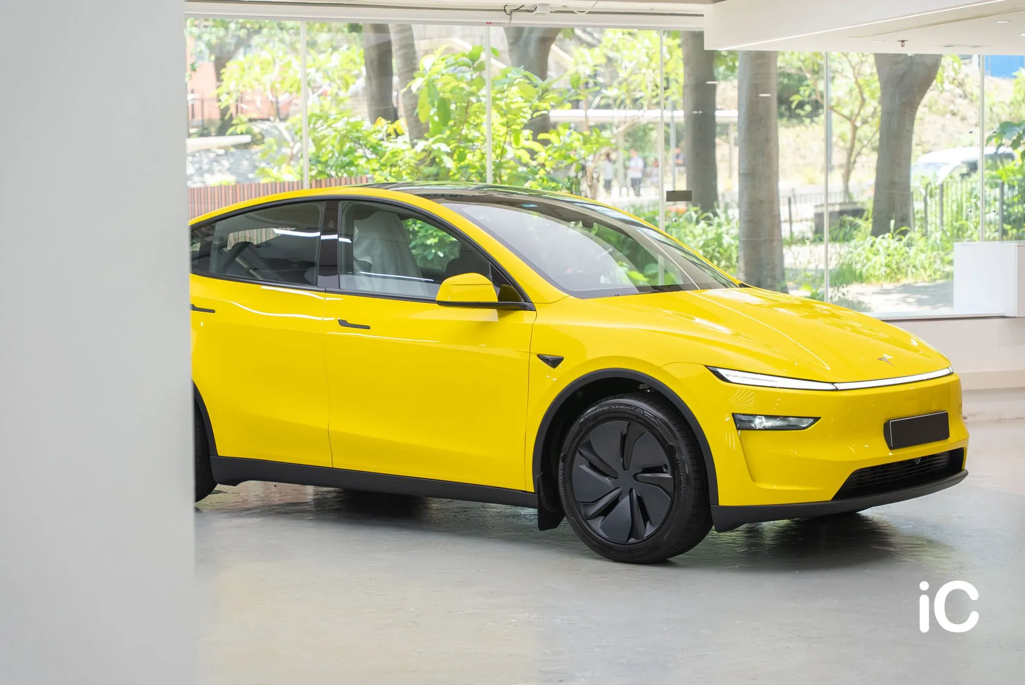 Tesla Model Y 轉色 PPF 施工作品