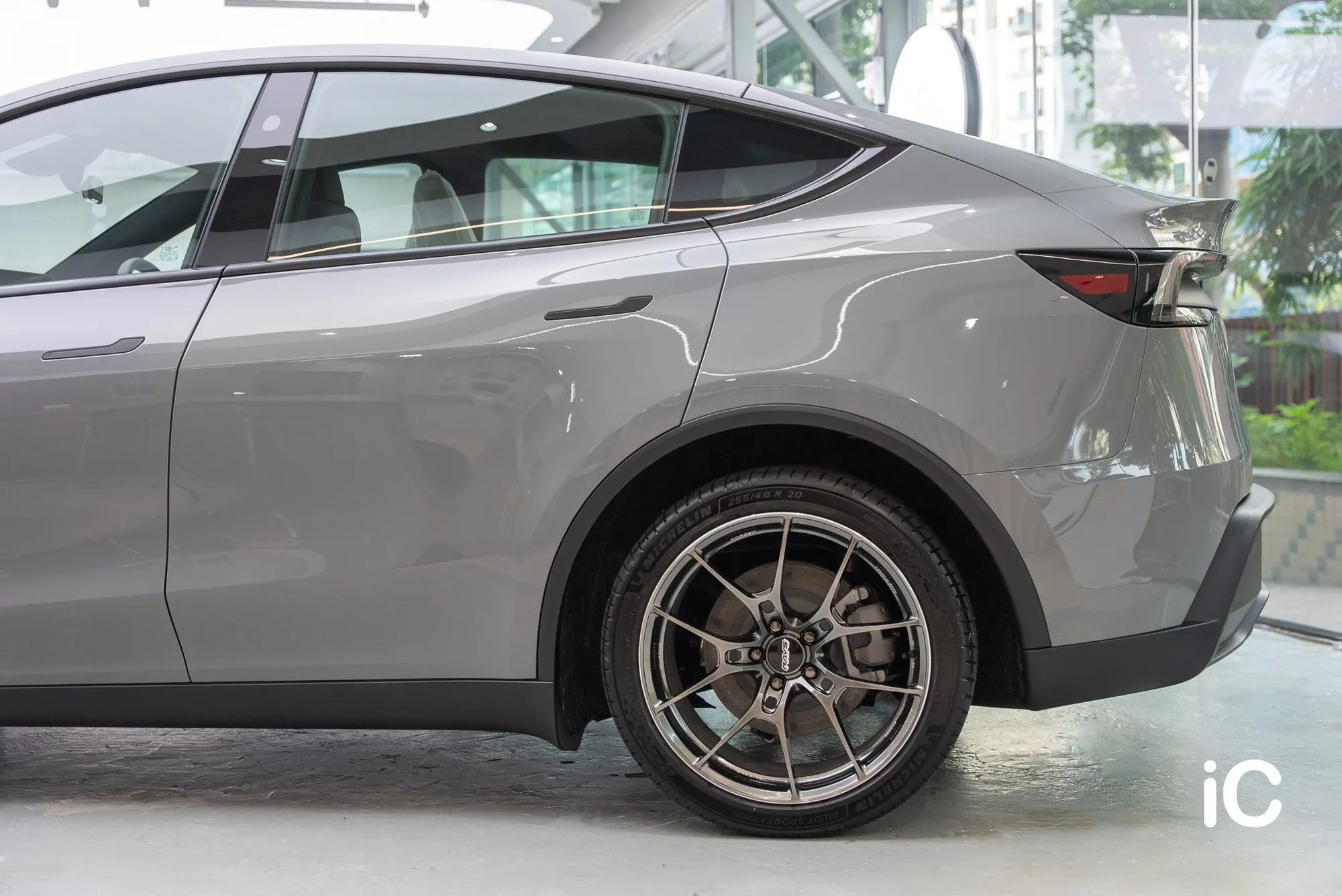 Tesla Model Y 轉色 PPF 施工作品