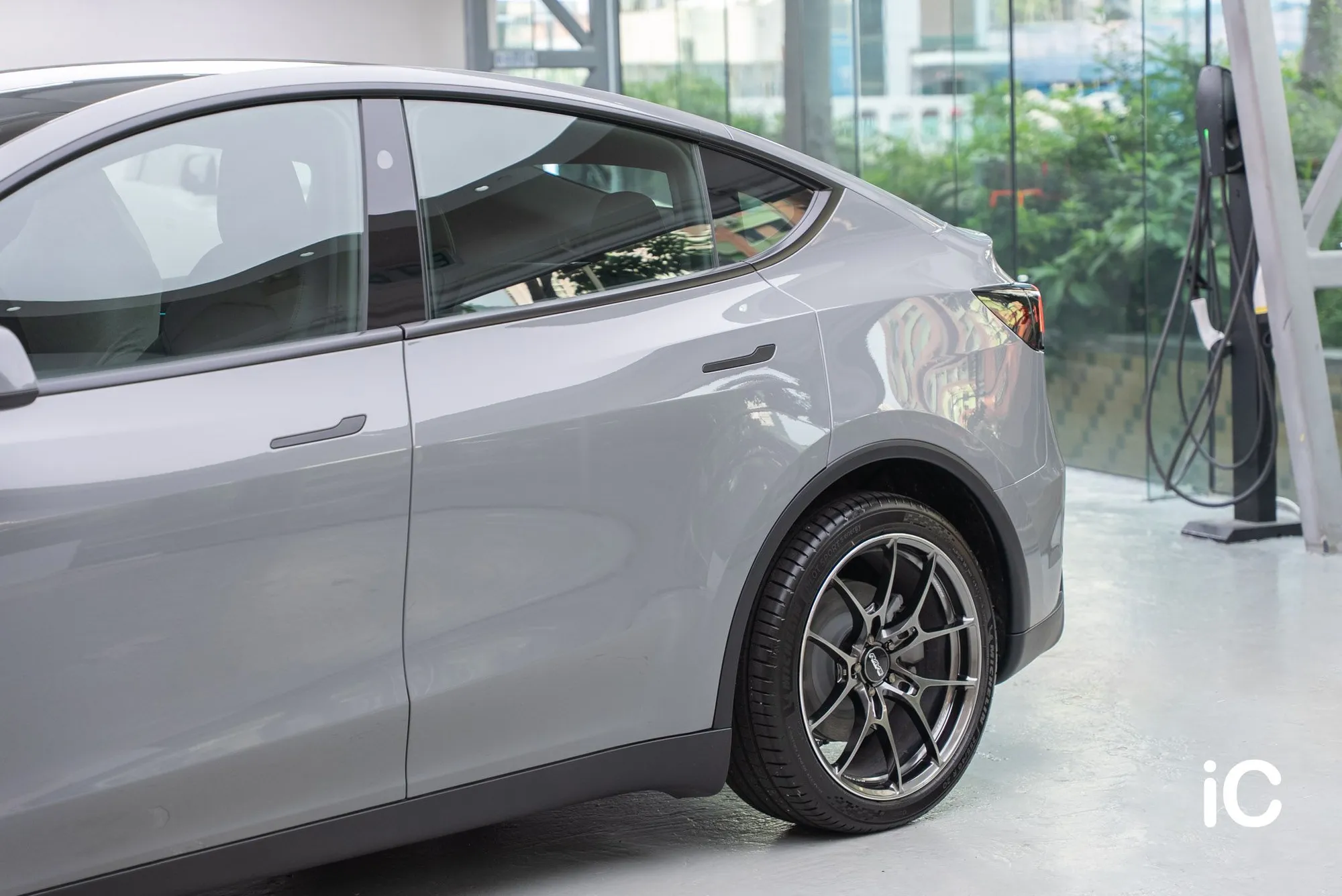 Tesla Model Y 轉色 PPF 施工作品