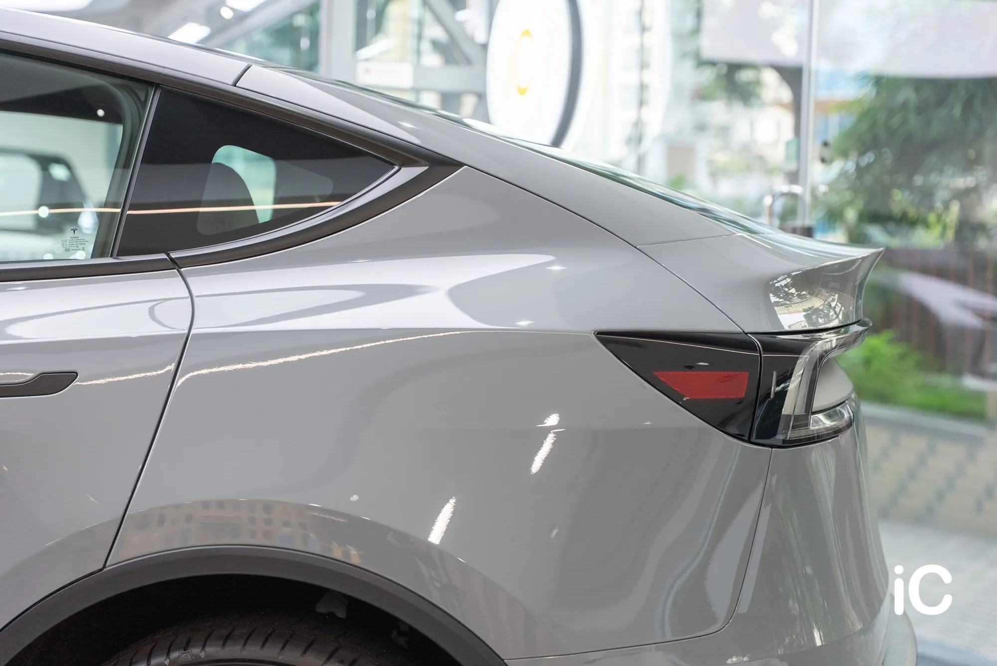 Tesla Model Y 轉色 PPF 施工作品