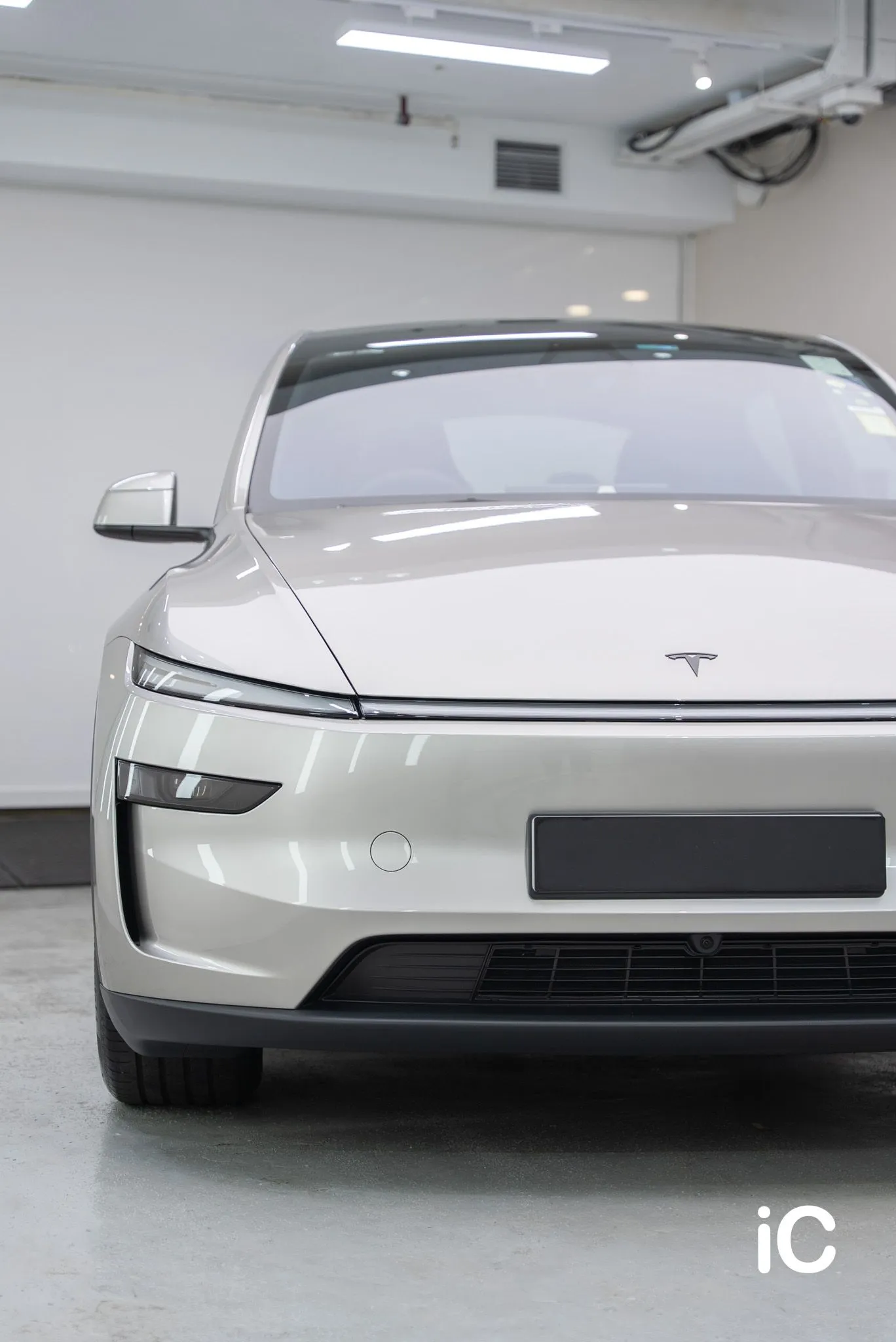Tesla Model Y L 鍍膜 施工作品
