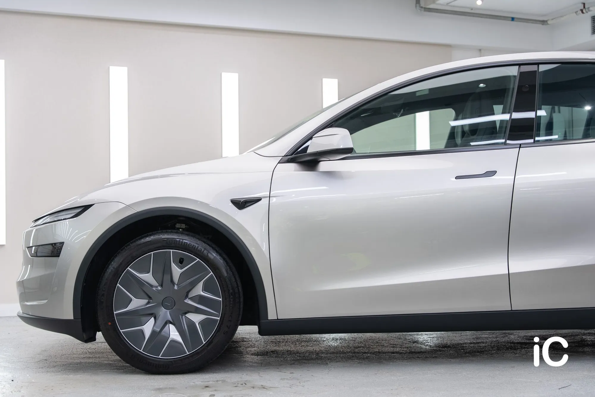 Tesla Model Y L 鍍膜 施工作品