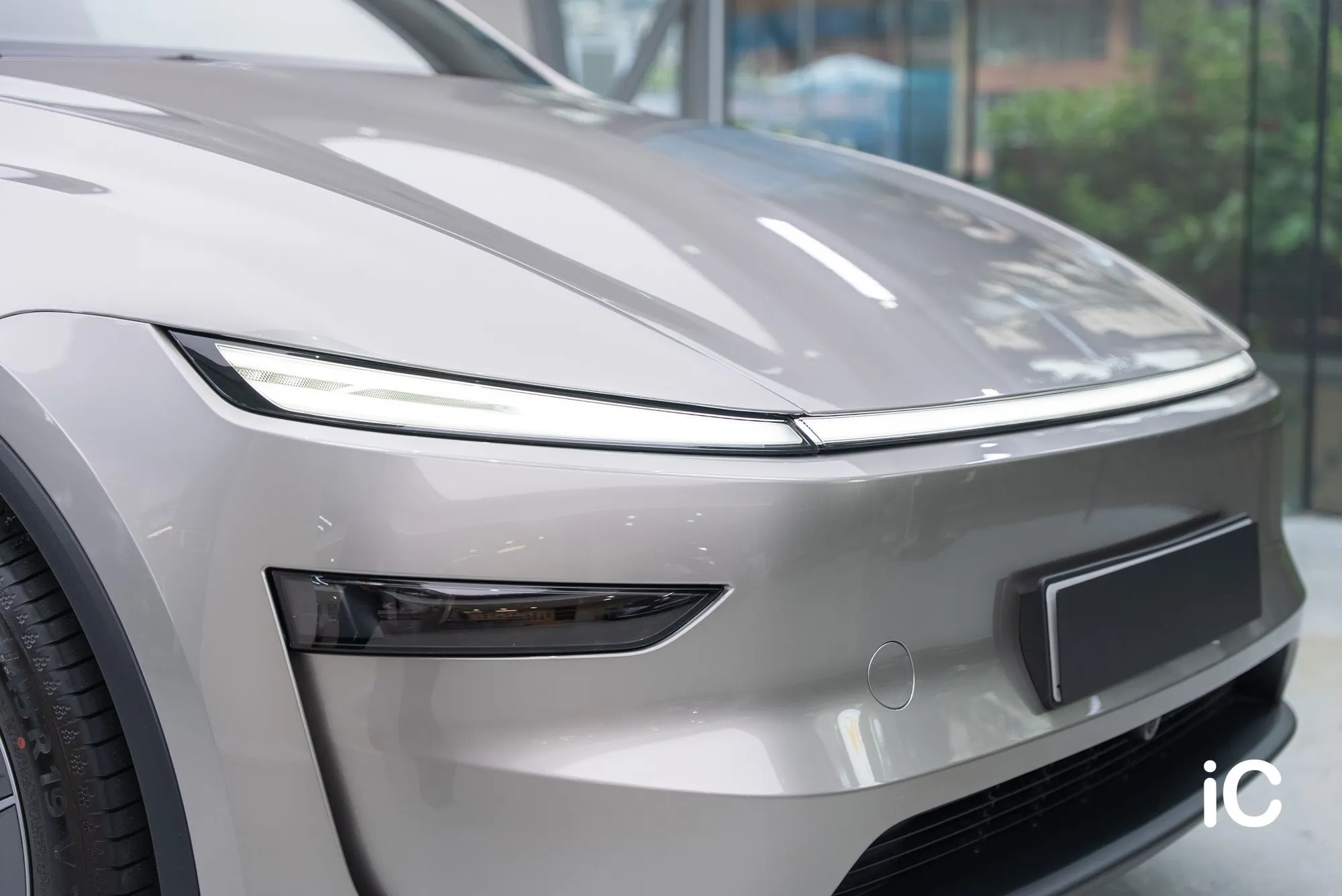 Tesla Model Y L 轉色 PPF 施工作品