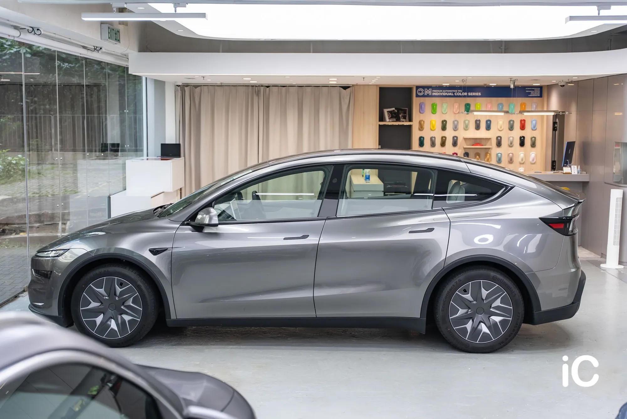 Tesla Model Y L 轉色 PPF 施工作品