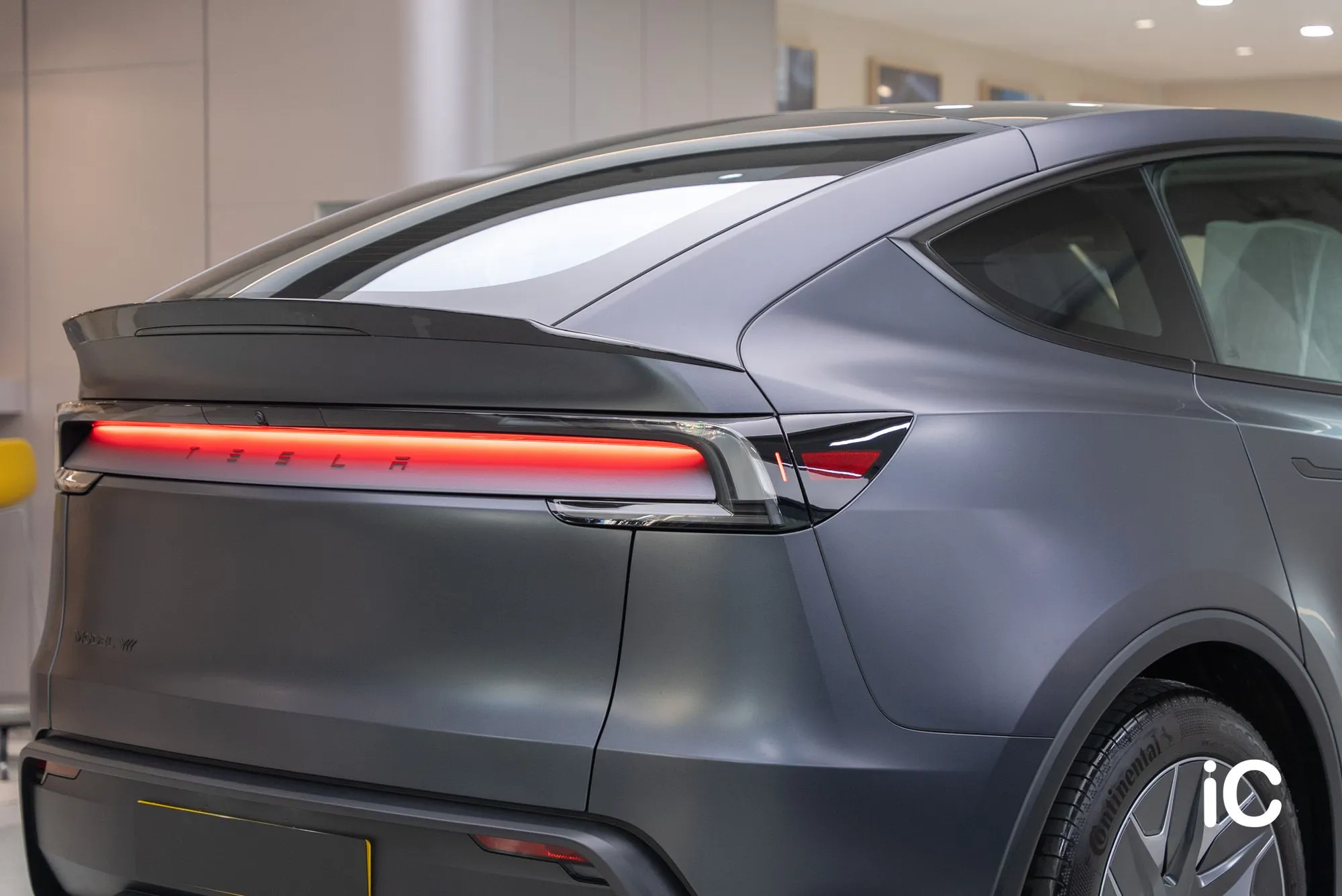 Tesla Model Y L 透明 PPF 施工作品