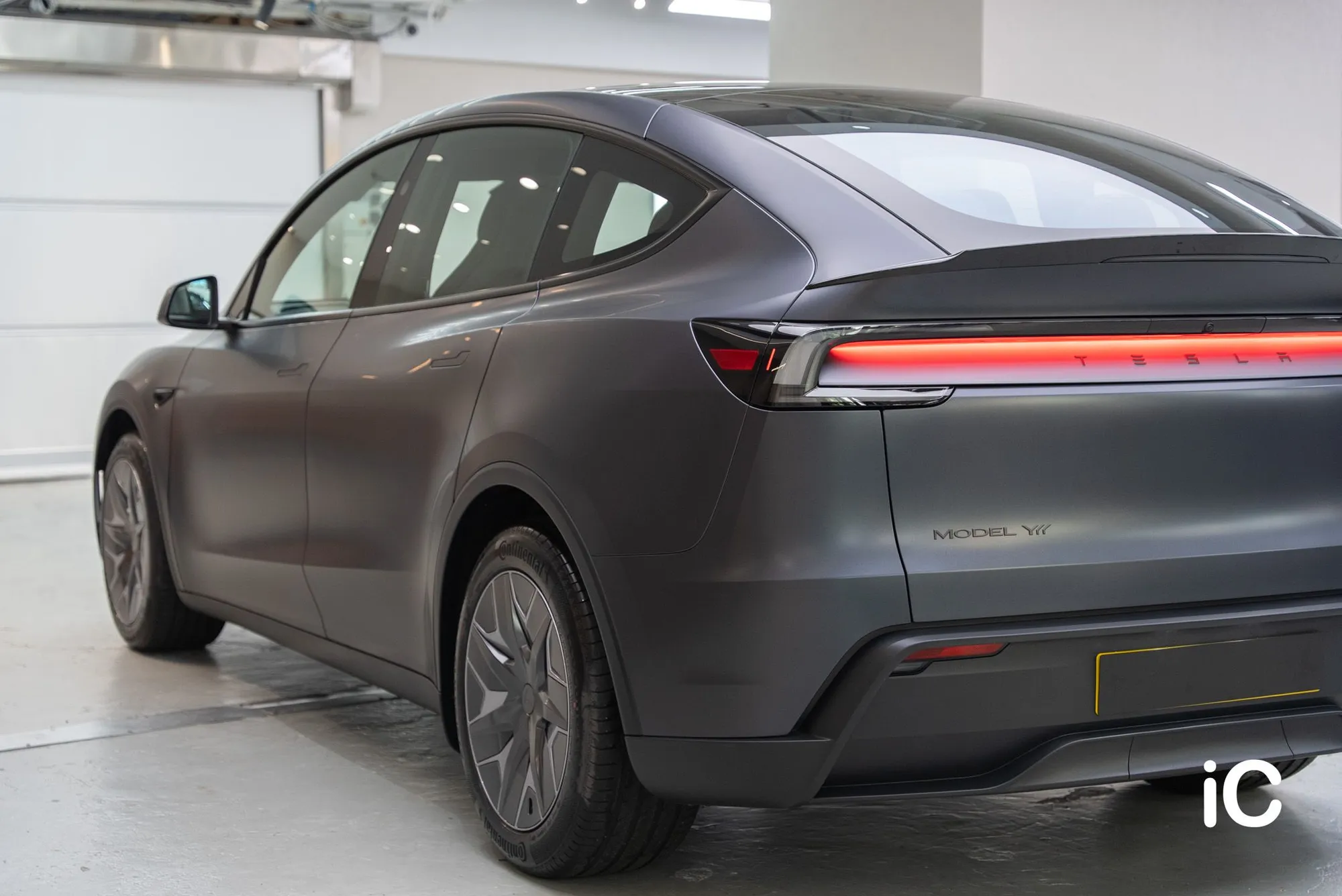 Tesla Model Y L 透明 PPF 施工作品
