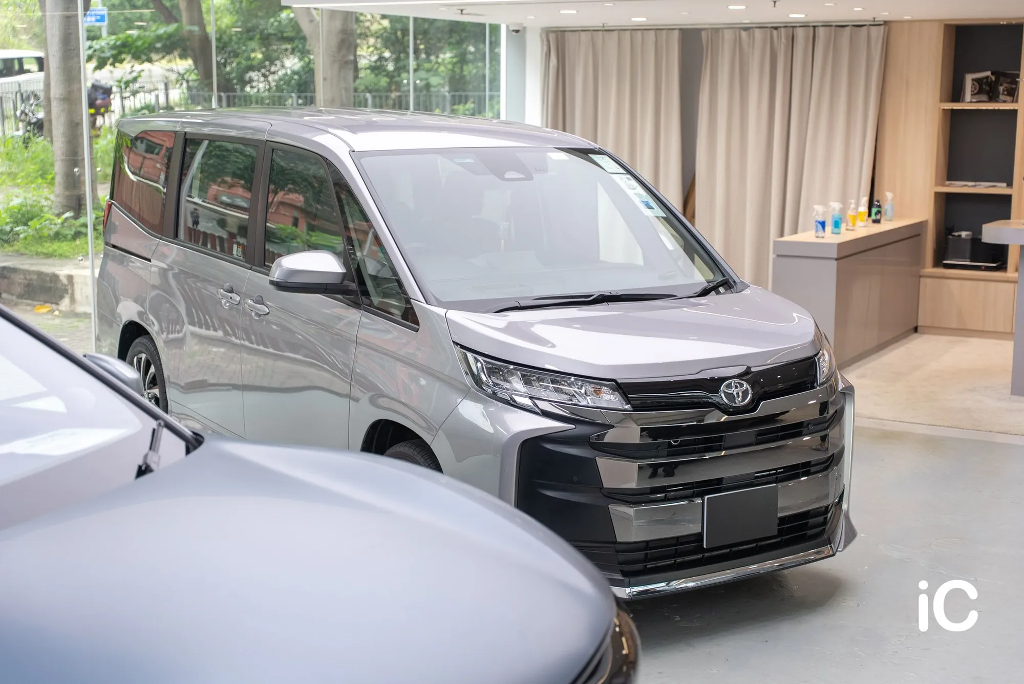 Toyota NOAH 透明 PPF 施工作品