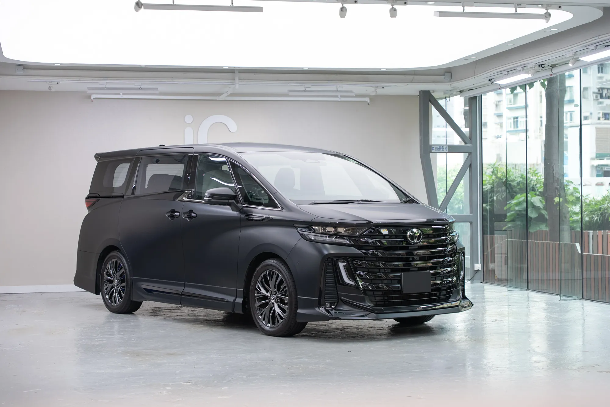 Toyota Vellfire 透明 PPF 施工作品