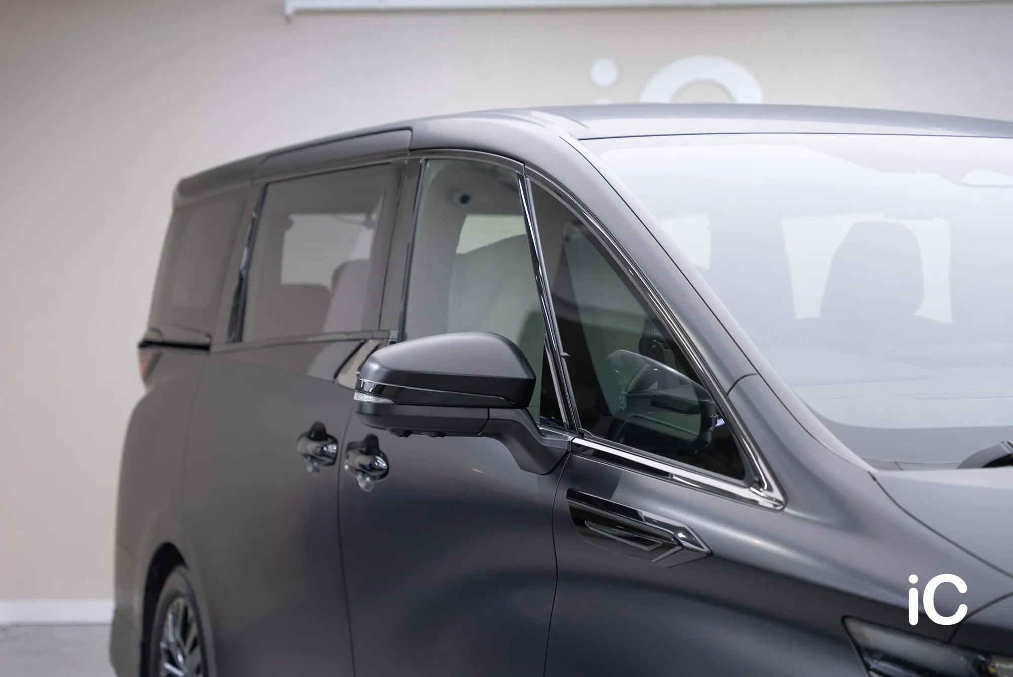 Toyota Vellfire 透明 PPF 施工作品
