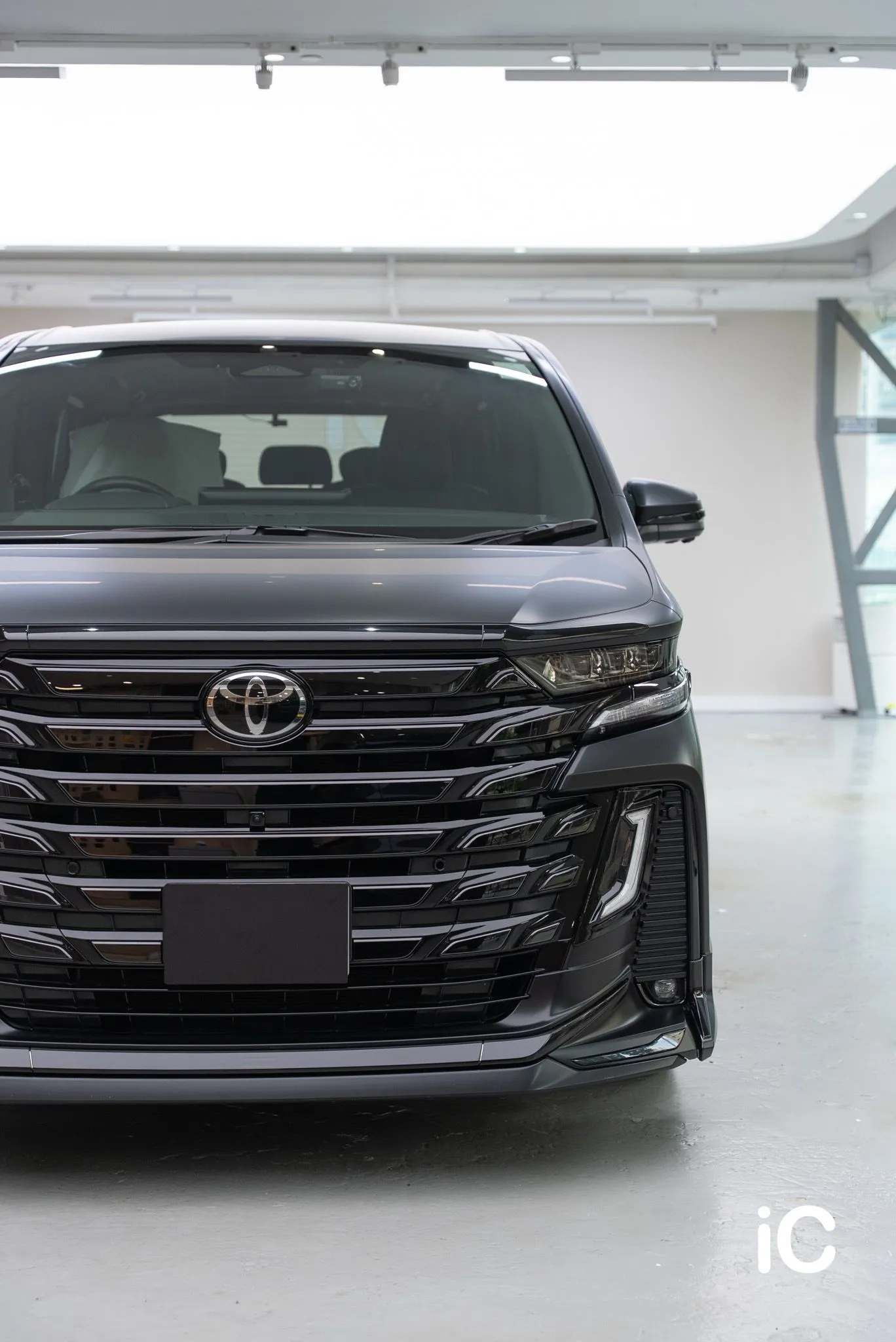 Toyota Vellfire 透明 PPF 施工作品