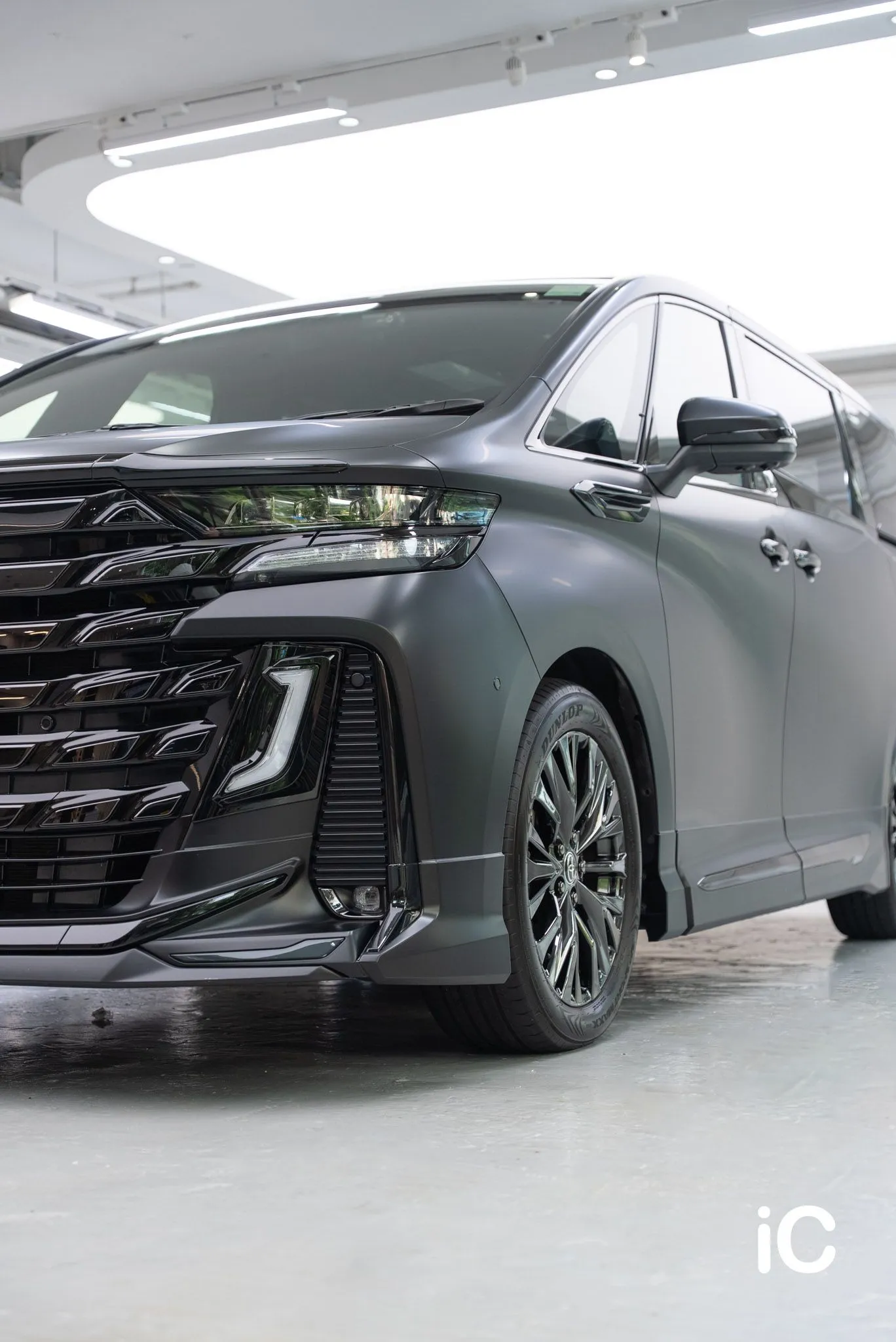 Toyota Vellfire 透明 PPF 施工作品