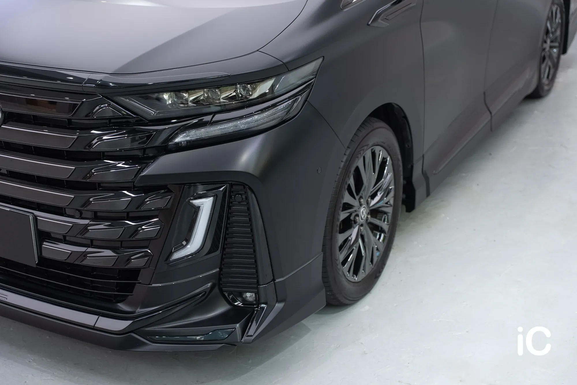 Toyota Vellfire 透明 PPF 施工作品