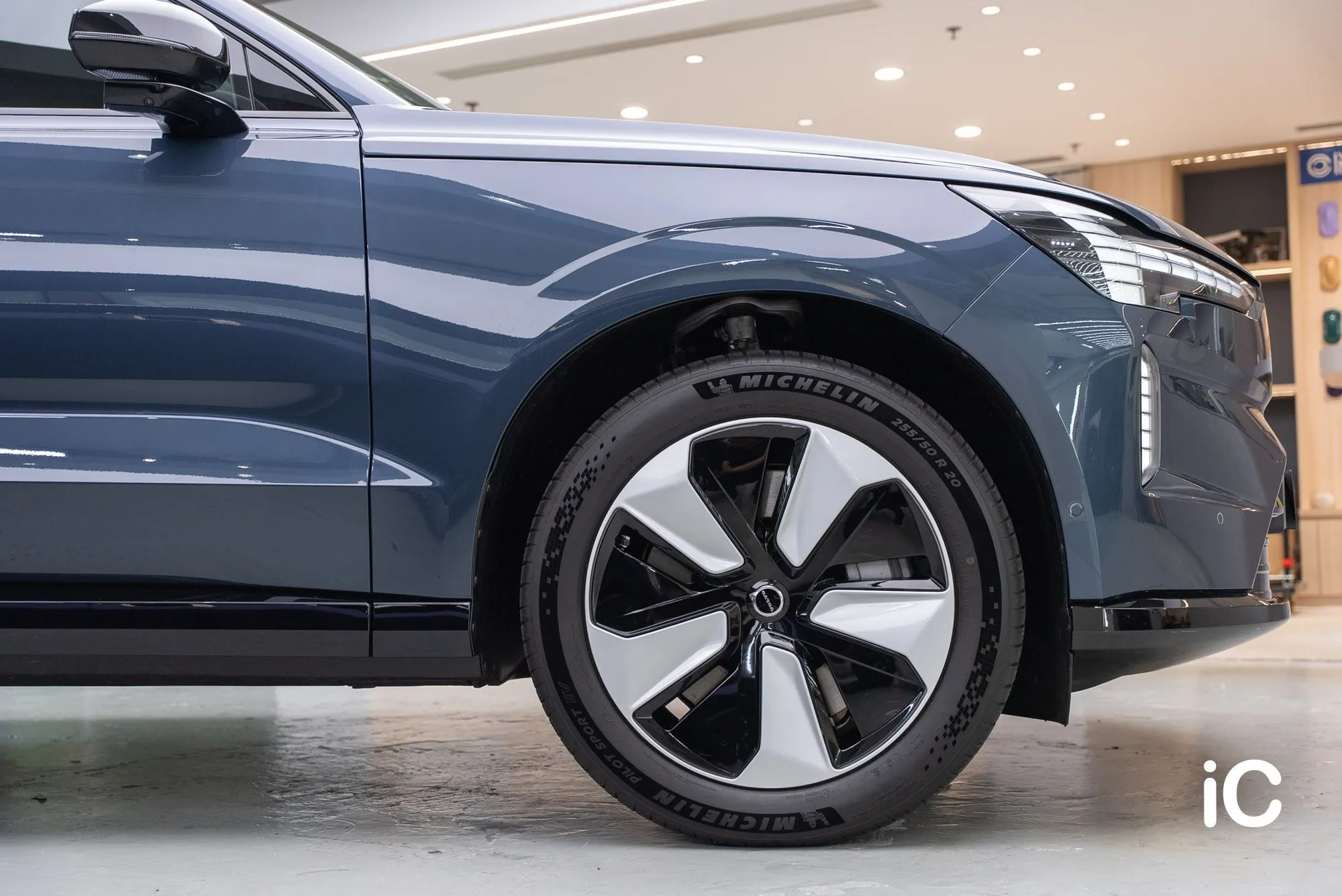 Volvo EX90 透明 PPF 施工作品