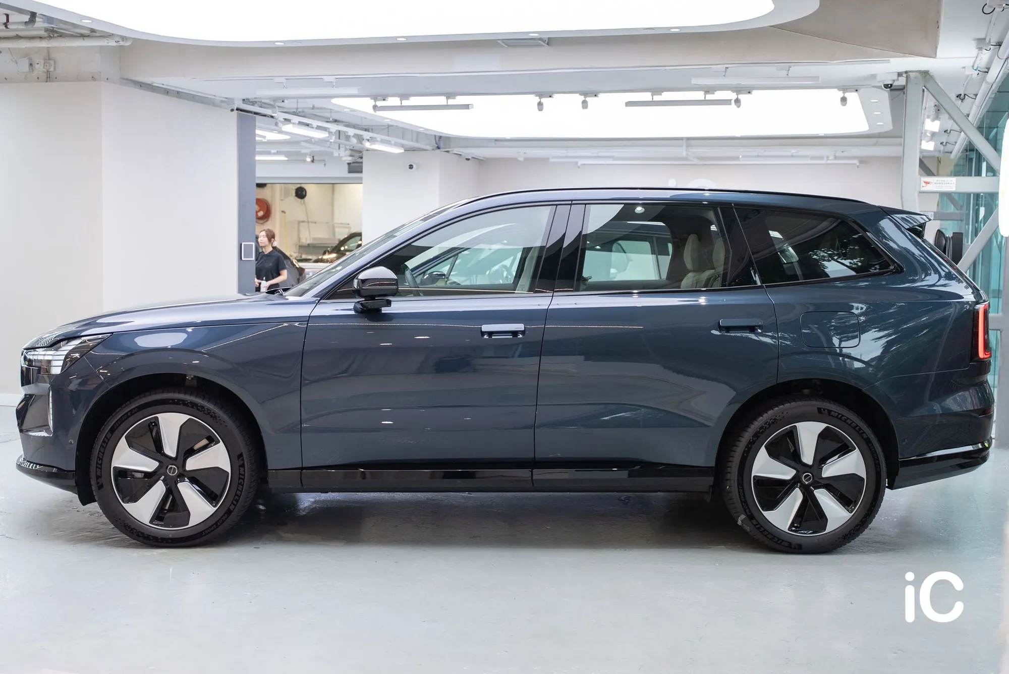 Volvo EX90 透明 PPF 施工作品
