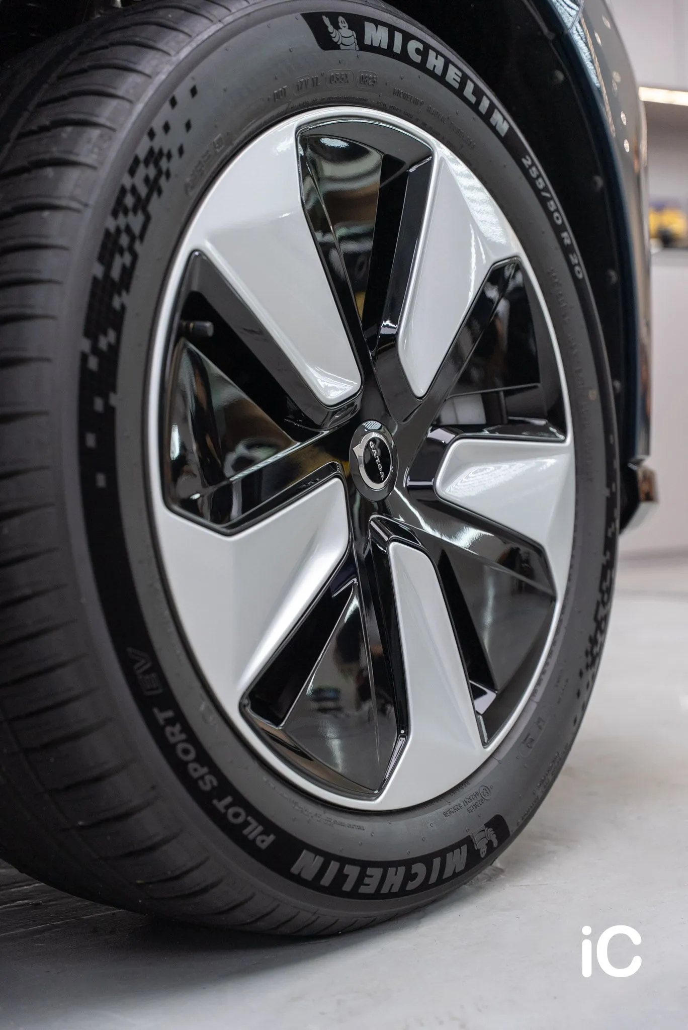 Volvo EX90 透明 PPF 施工作品