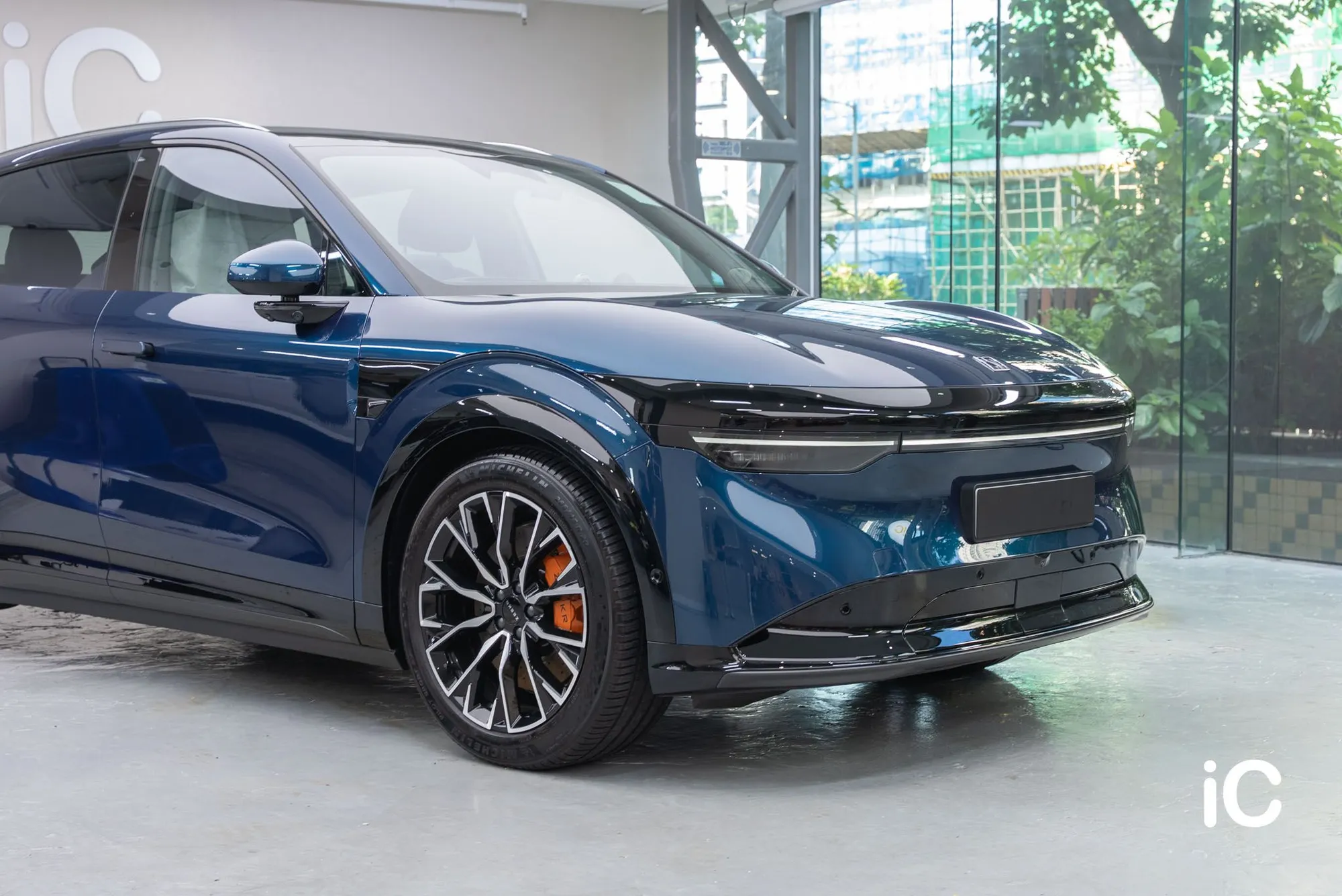 ZEEKR 7X 車頭低角度完成效果