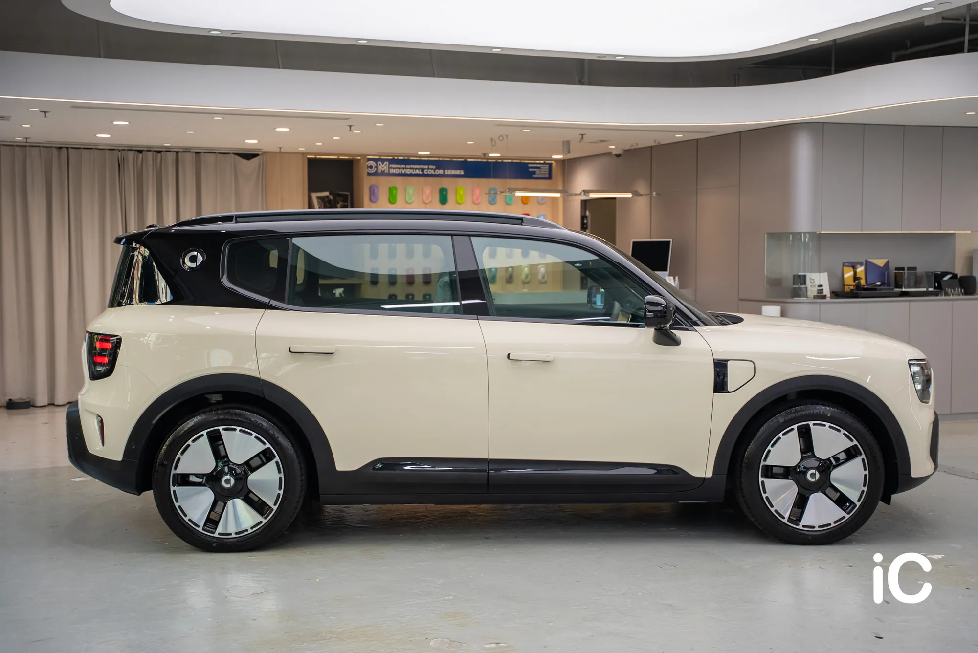 smart #5 Premium 整車側面的 Two Tone 比例