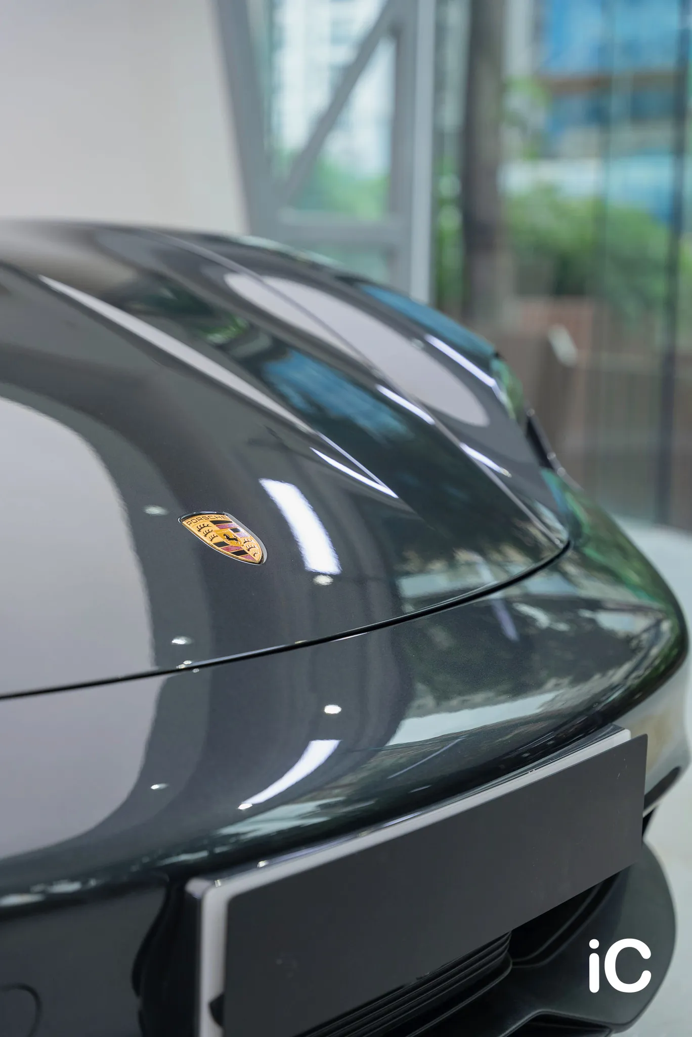 Porsche Taycan GTS 透明 PPF 施工作品