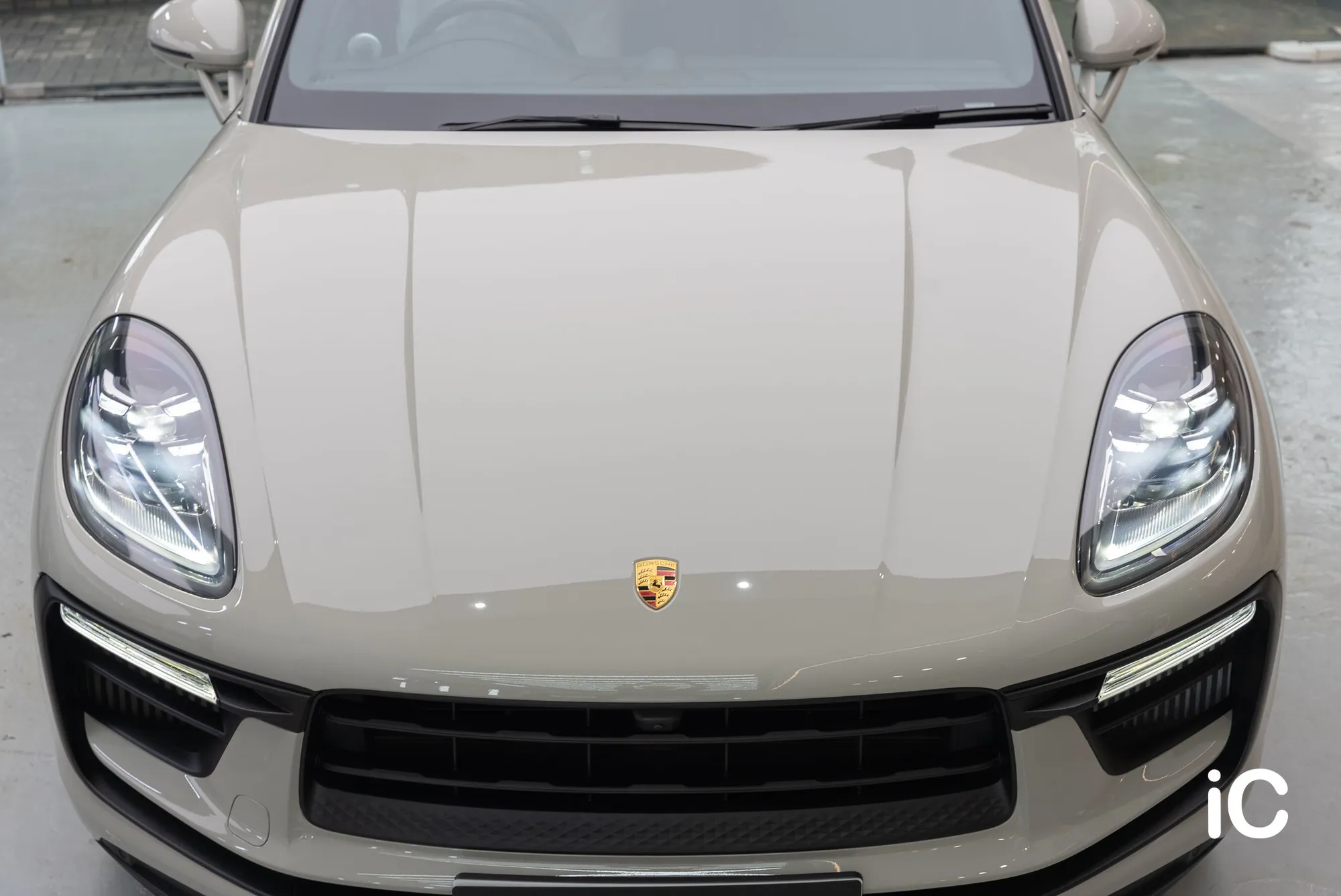 Macan S 車頭俯視完成照片