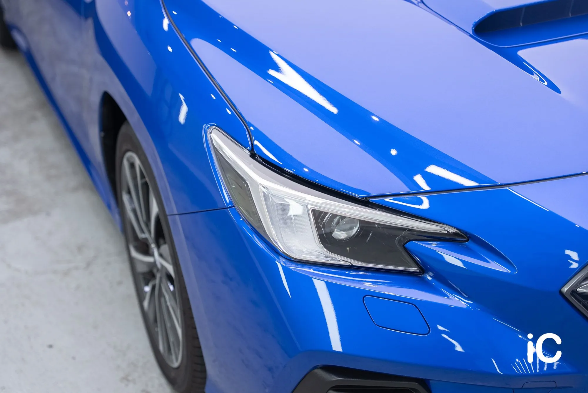 Subaru Levorg 鍍膜完成後的頭燈及前沙板