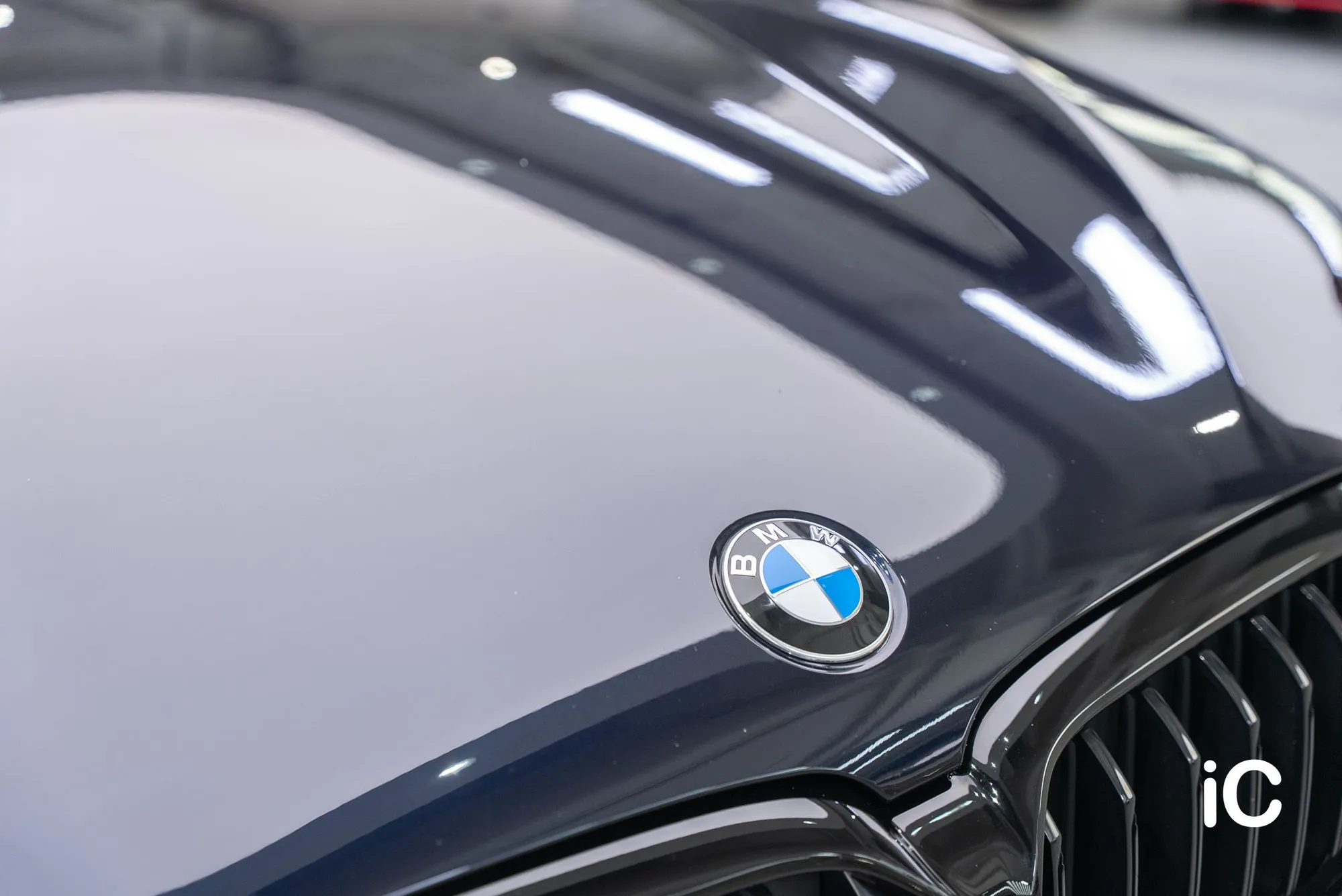 BMW THE 5 車頭章及車頭冚反光
