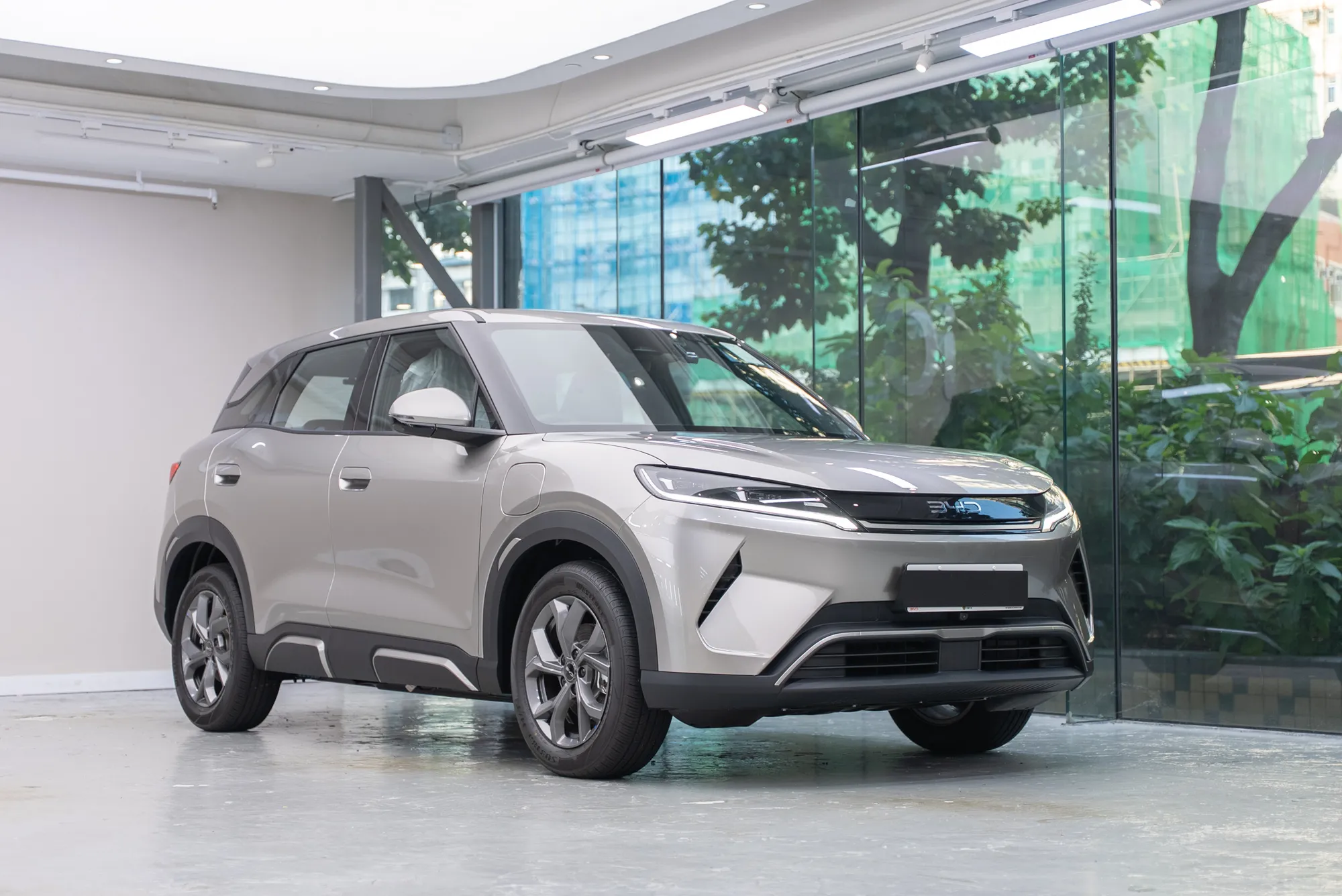 BYD ATTO 2 — Liquid Silver