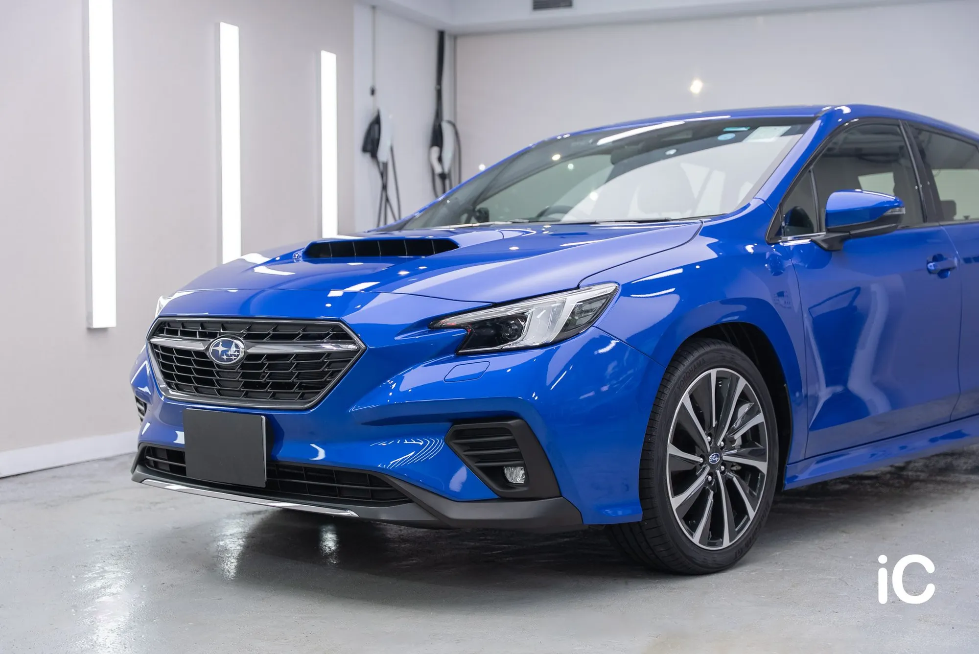 Subaru Levorg 鍍膜完成後的車頭三分四角度