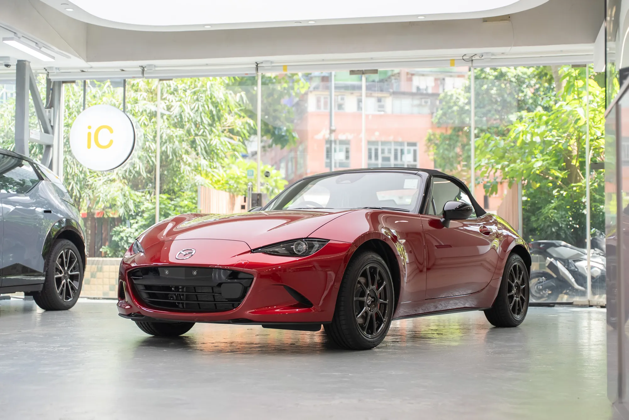Mazda MX-5 透明 PPF 施工作品