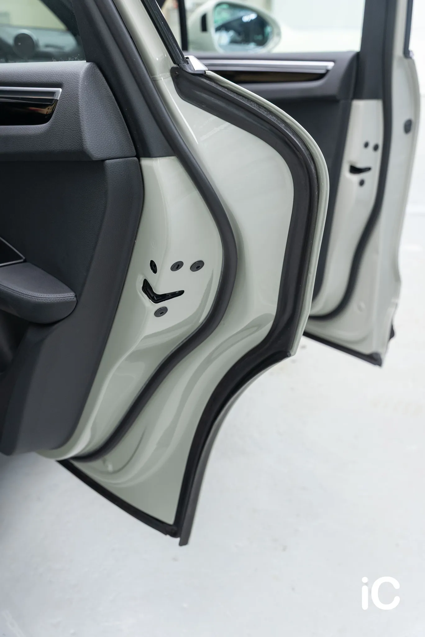 Porsche Macan S 轉色 PPF 施工作品