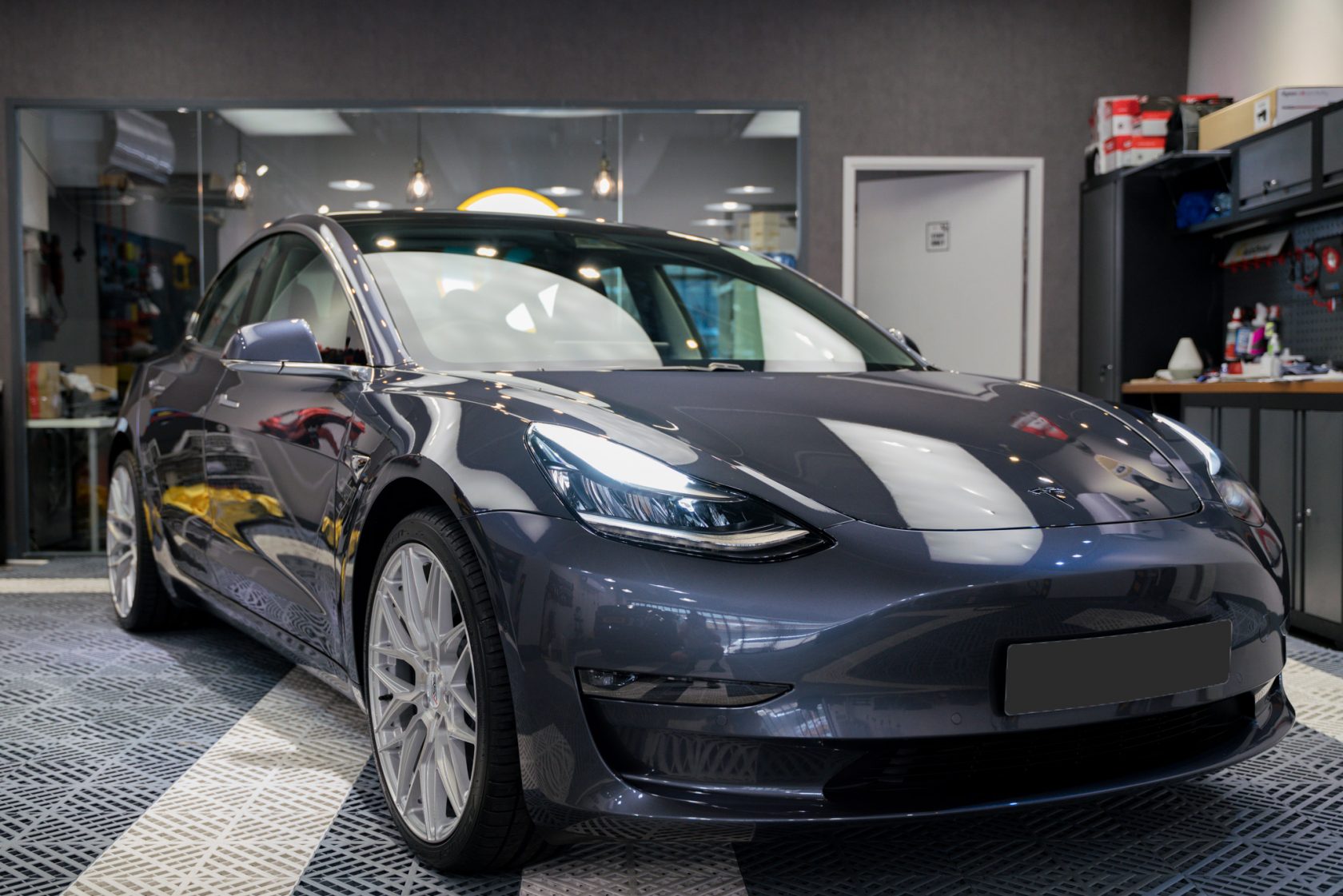 Tesla Model 3 Midnight Silver Metallic 鍍膜 施工作品