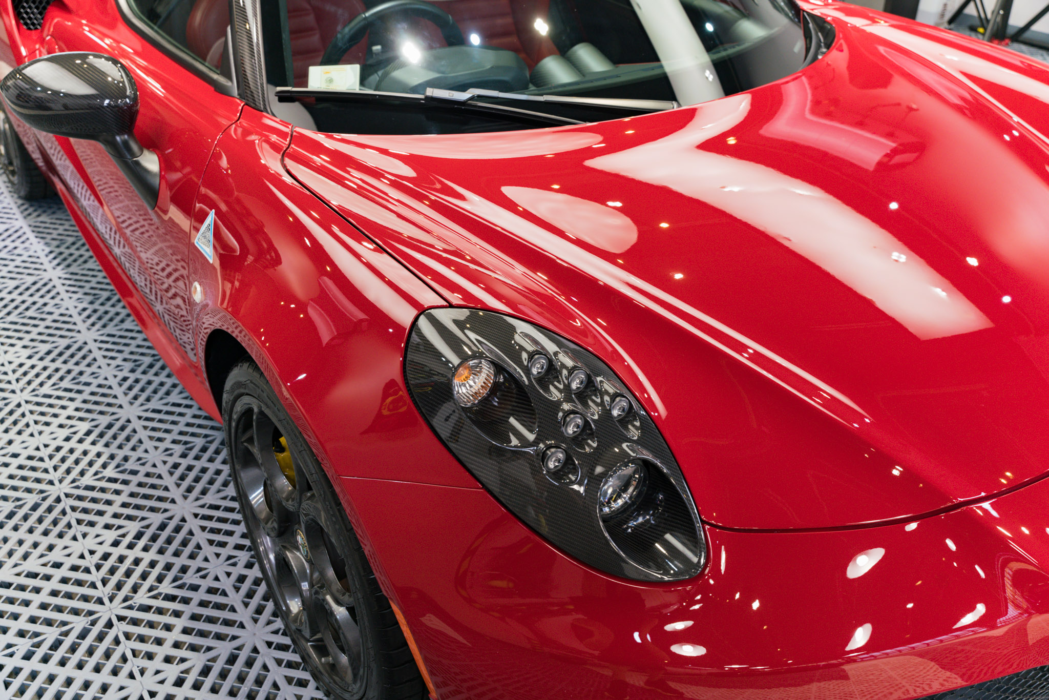 Alfa Romeo 4C Spider 鍍膜 施工作品