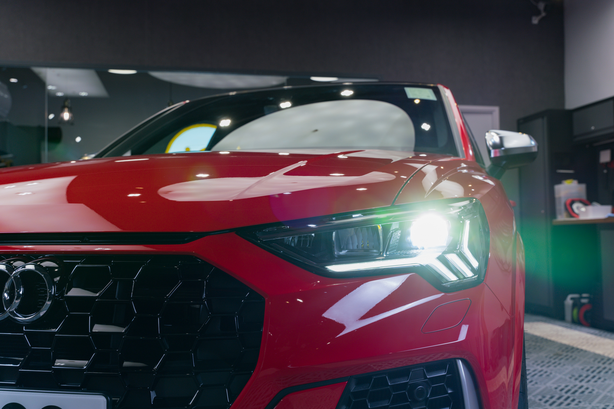 Audi Q3 鍍膜 施工作品