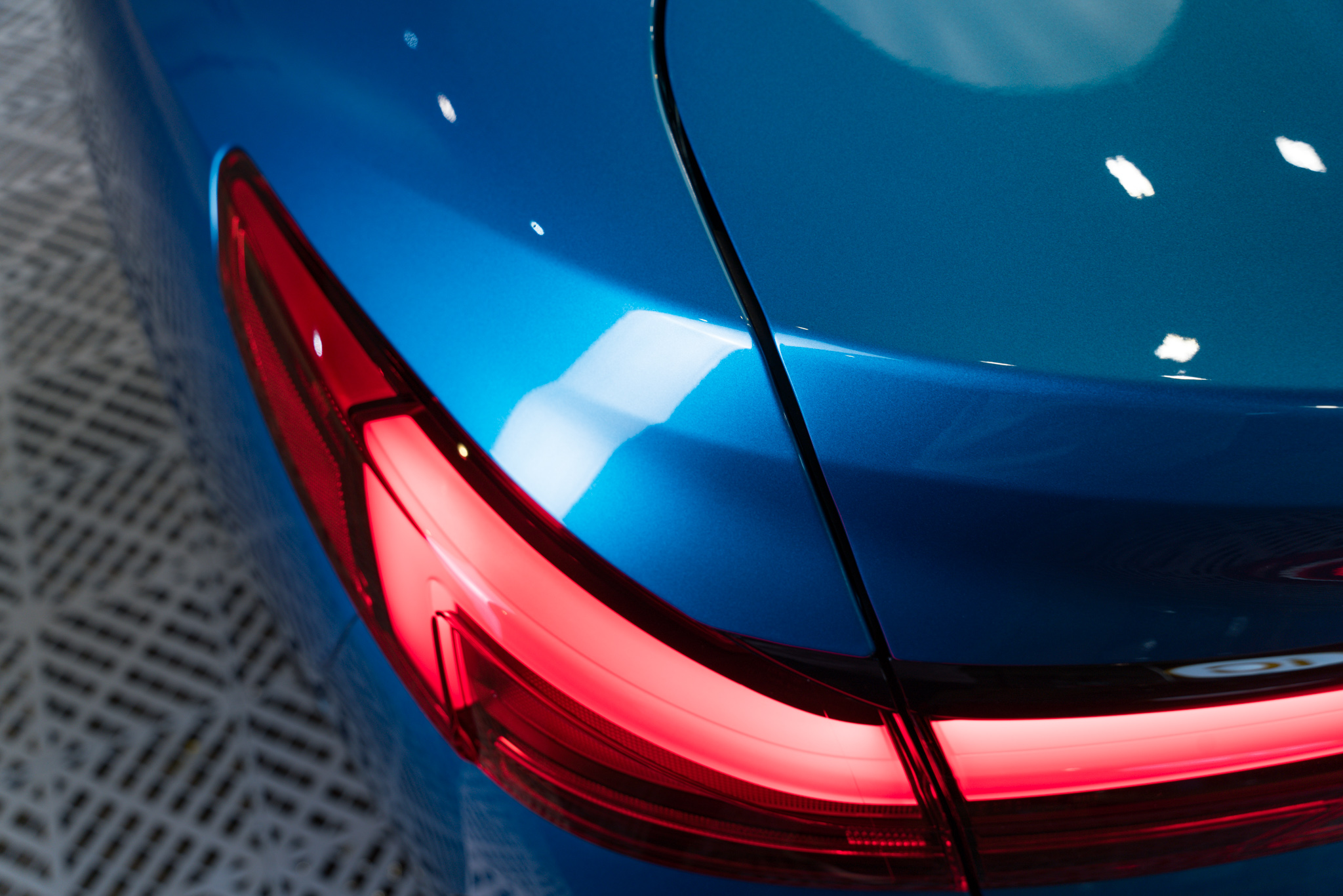 BMW THE 2 透明 PPF 施工作品