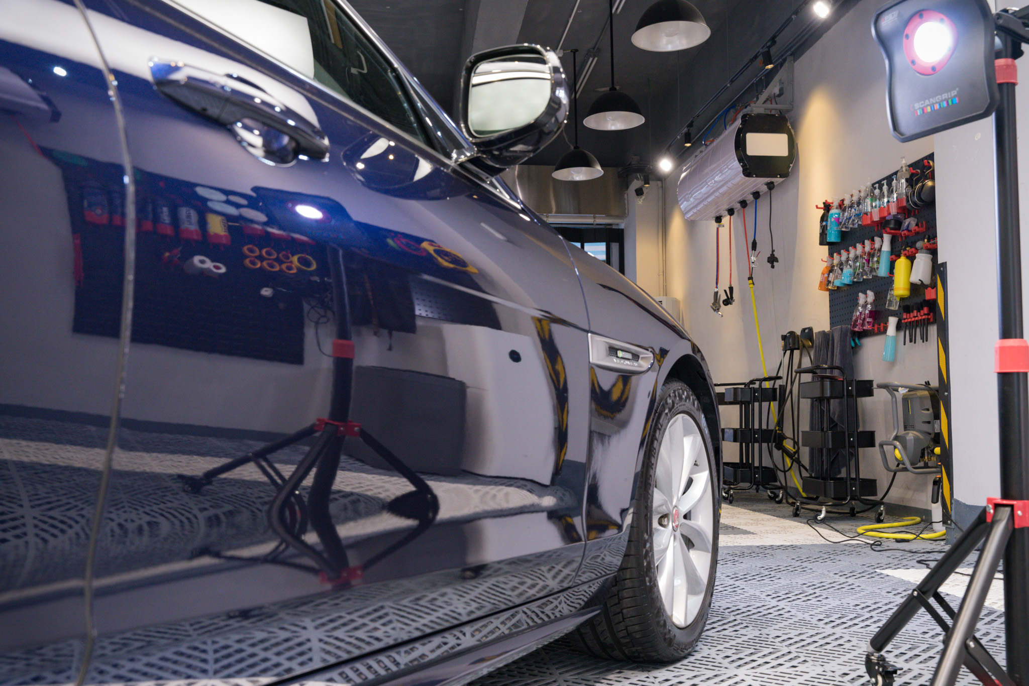 Jaguar XF 鍍膜 施工作品