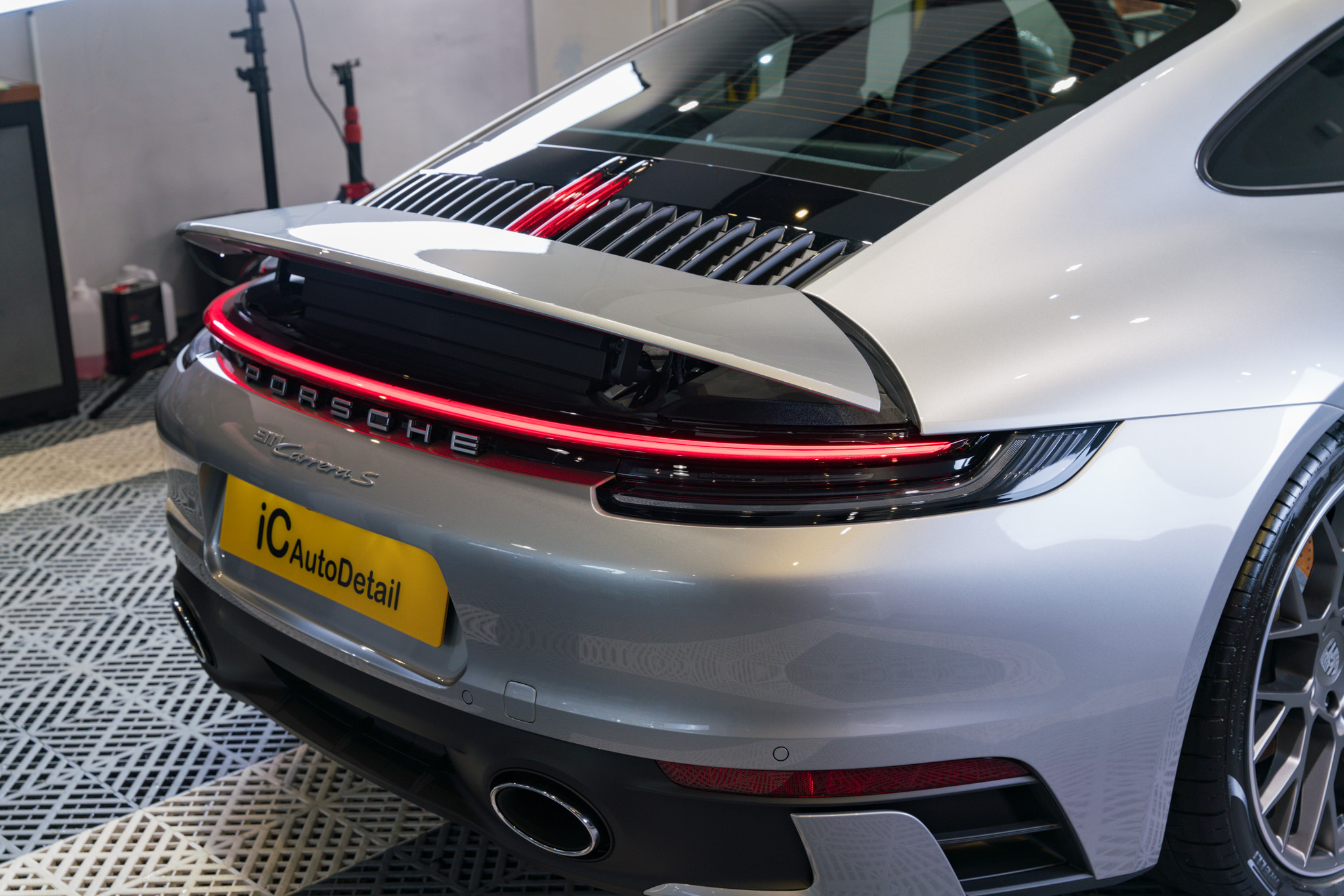 Porsche 911 (992) Carrera S 透明 PPF 施工作品