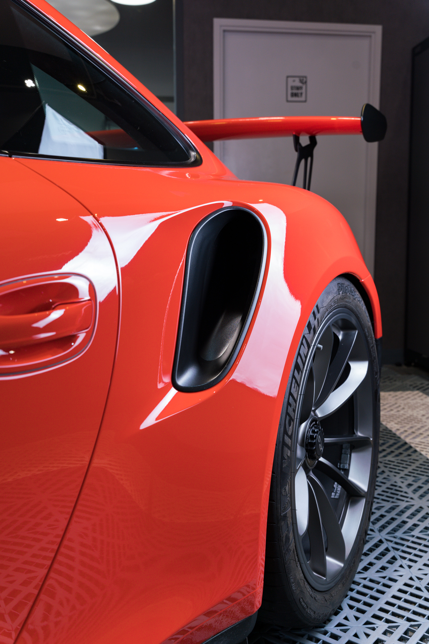 Porsche 911 GT3RS 透明 PPF 施工作品