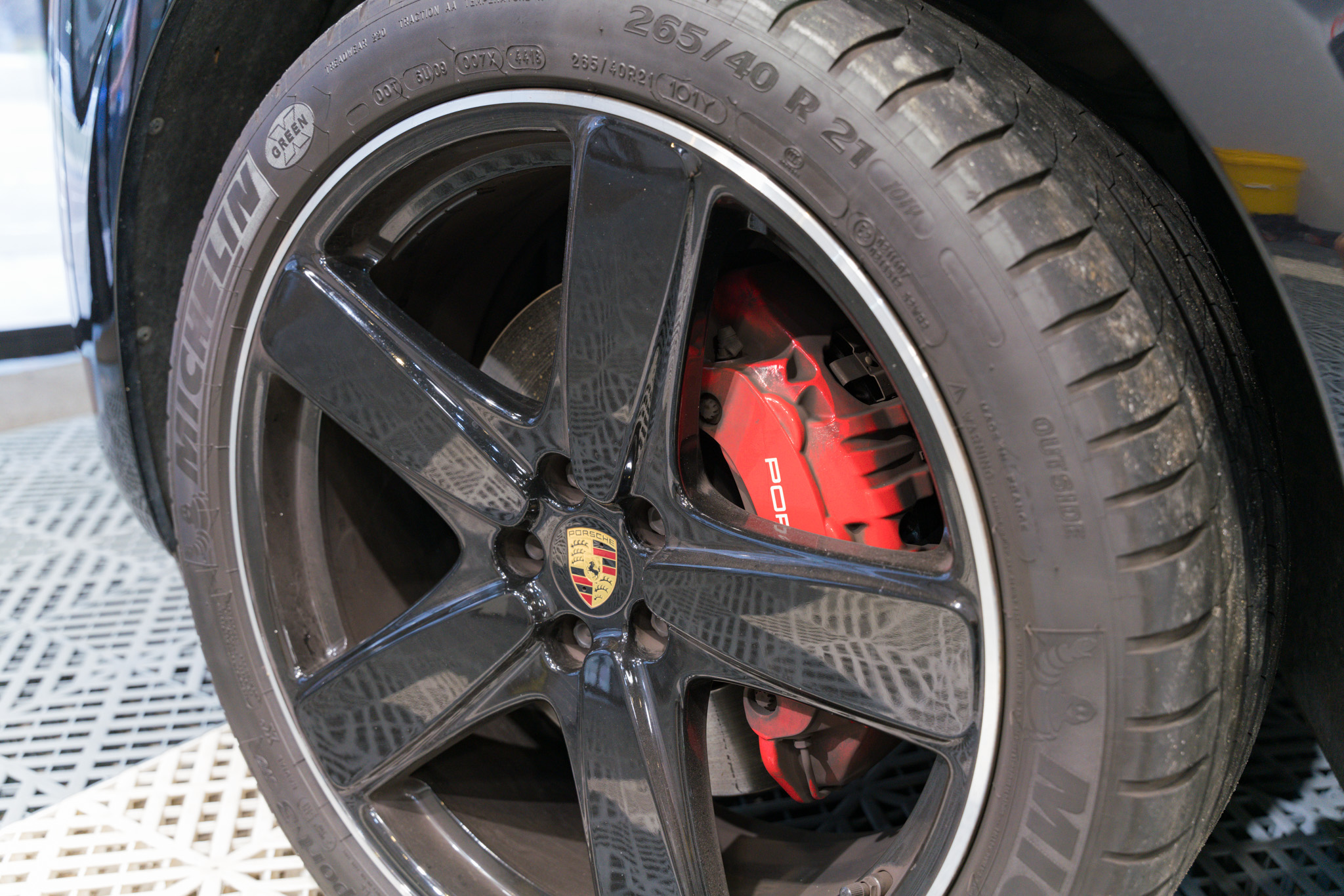 Porsche Macan GTS 鍍膜 施工作品
