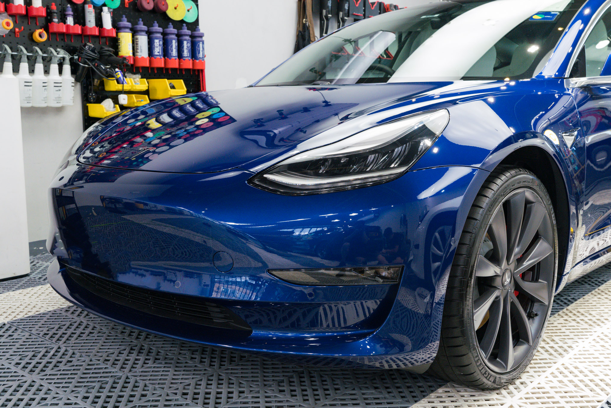 Tesla Model 3 Deep Blue Metallic 透明 PPF 施工作品