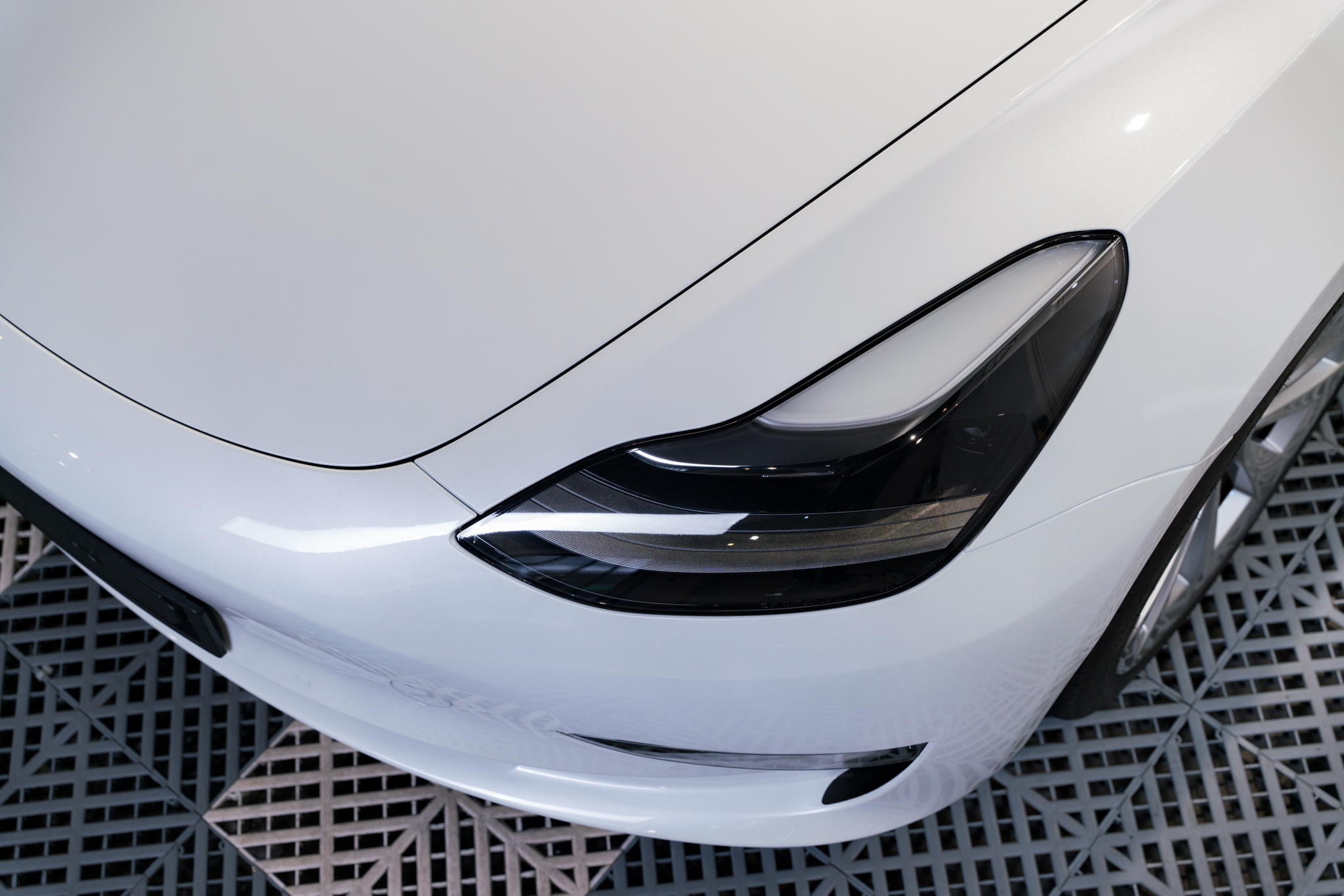Tesla Model 3 Pearl White 透明 PPF 施工作品