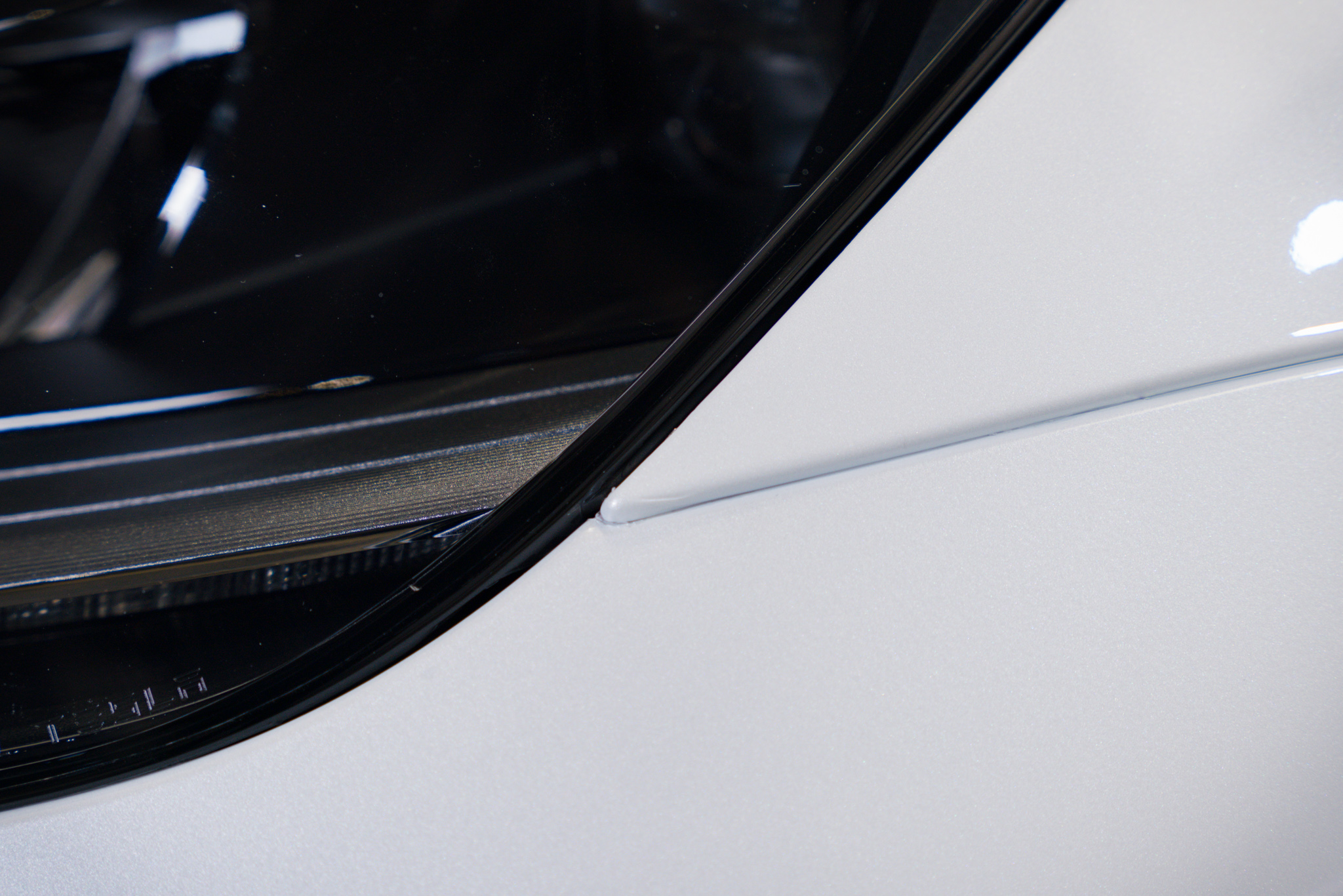 Tesla Model 3 Pearl White 透明 PPF 施工作品