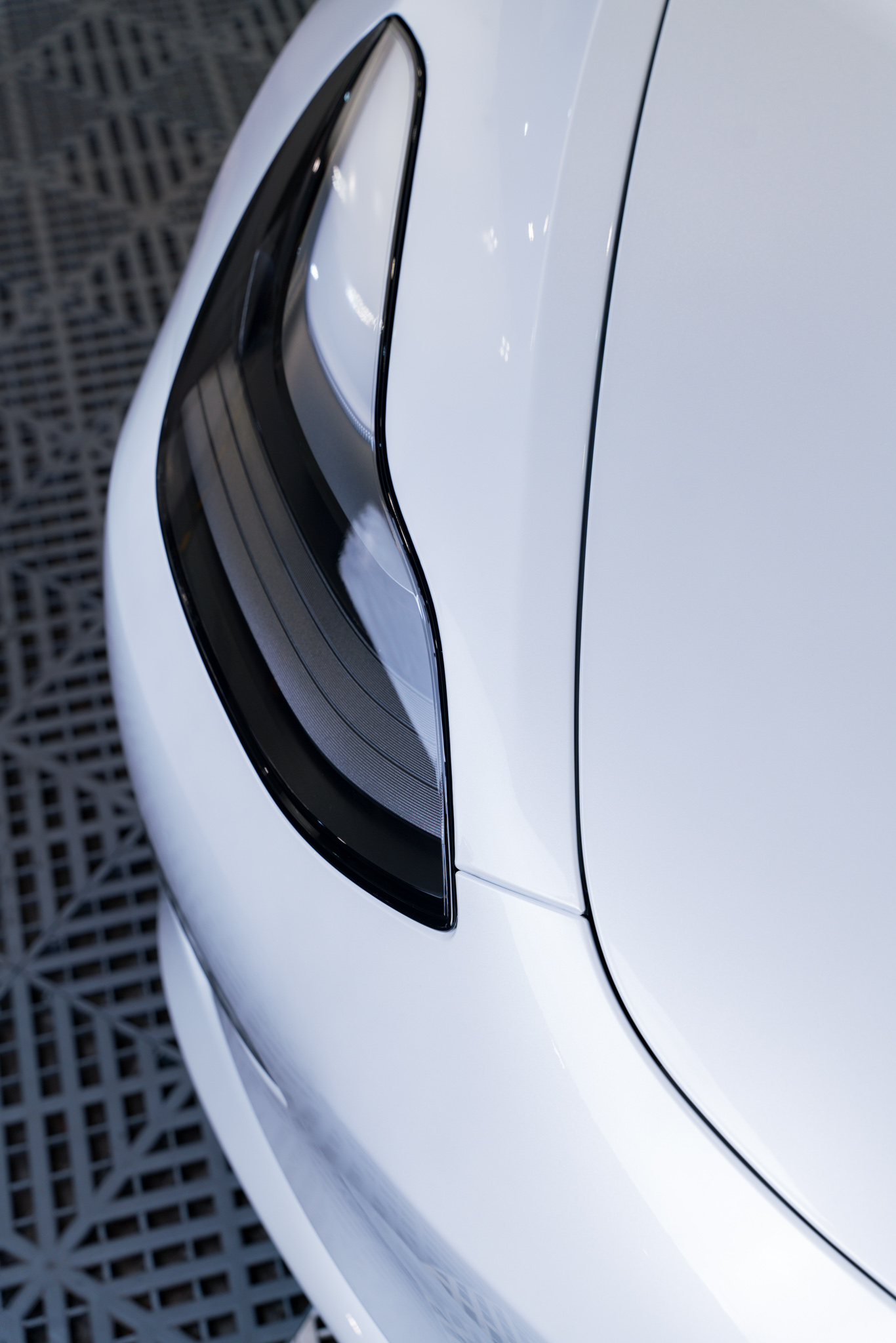 Tesla Model 3 Pearl White 透明 PPF 施工作品